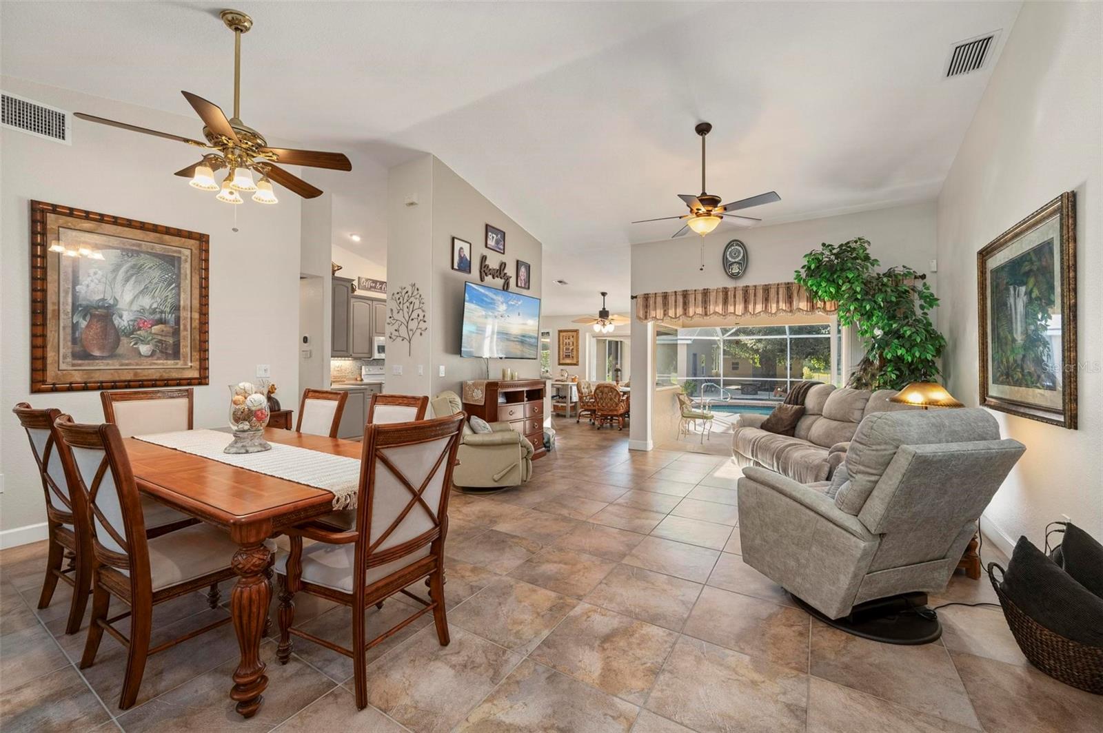 Image 6 of 96 For 407 Orlando Boulevard