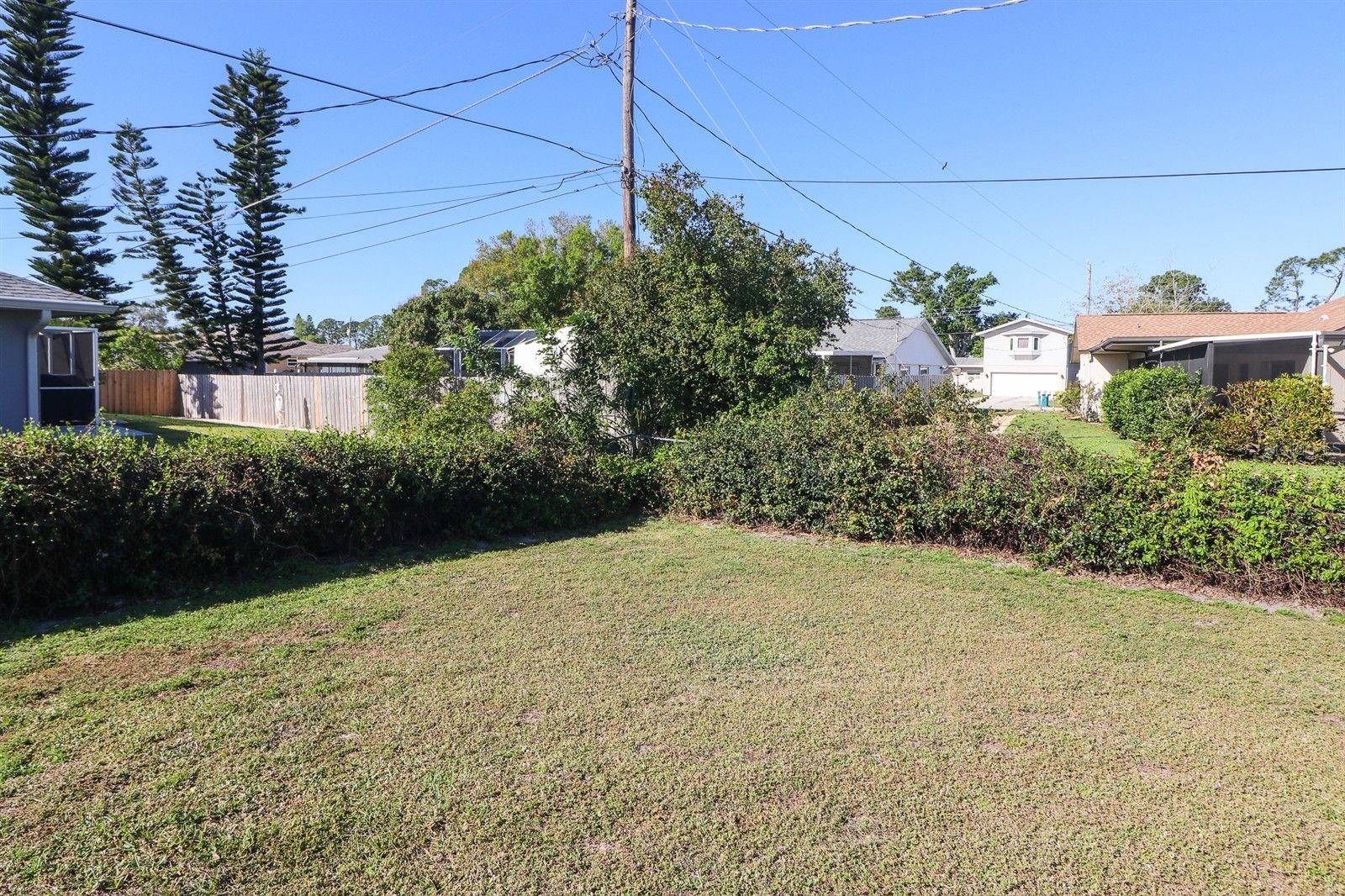 Image 20 of 36 For 22191 New Rochelle Avenue