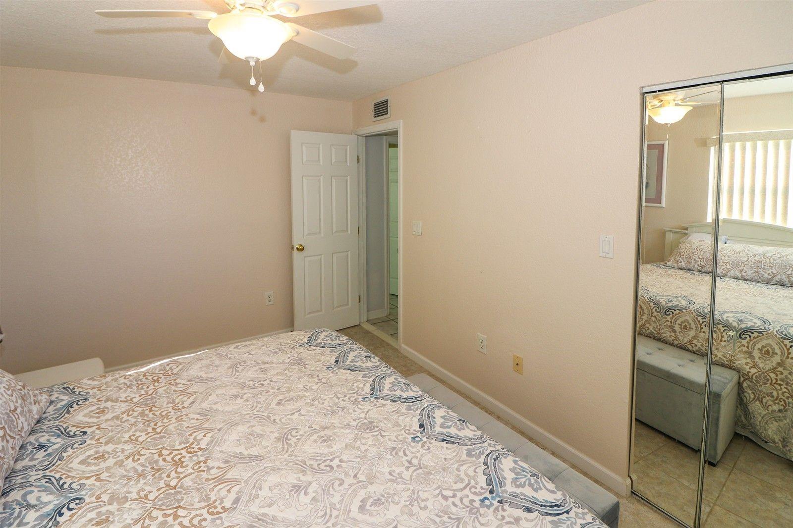 Image 30 of 36 For 22191 New Rochelle Avenue