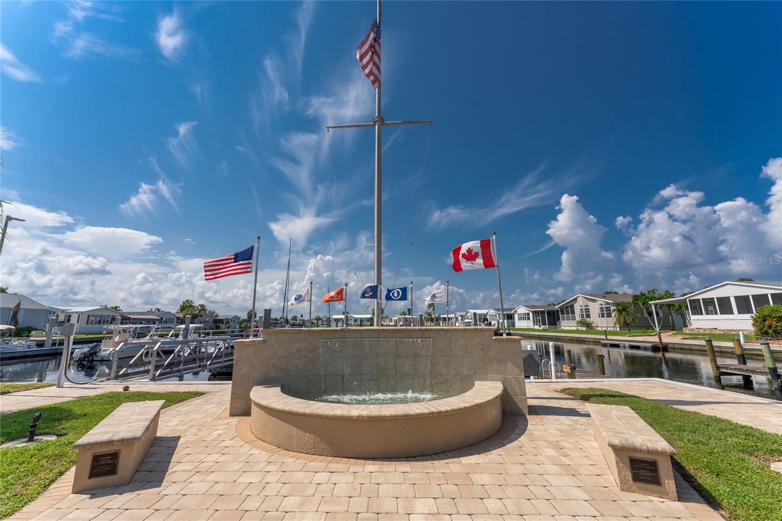 Image 34 of 43 For 10 Holland Drive