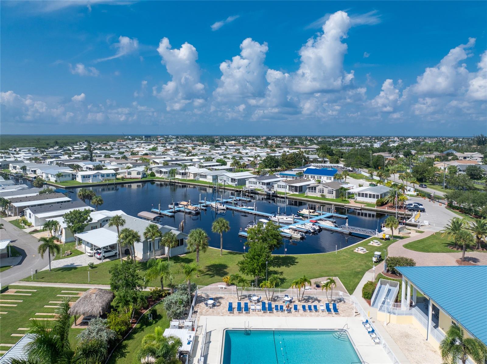 Image 38 of 43 For 10 Holland Drive