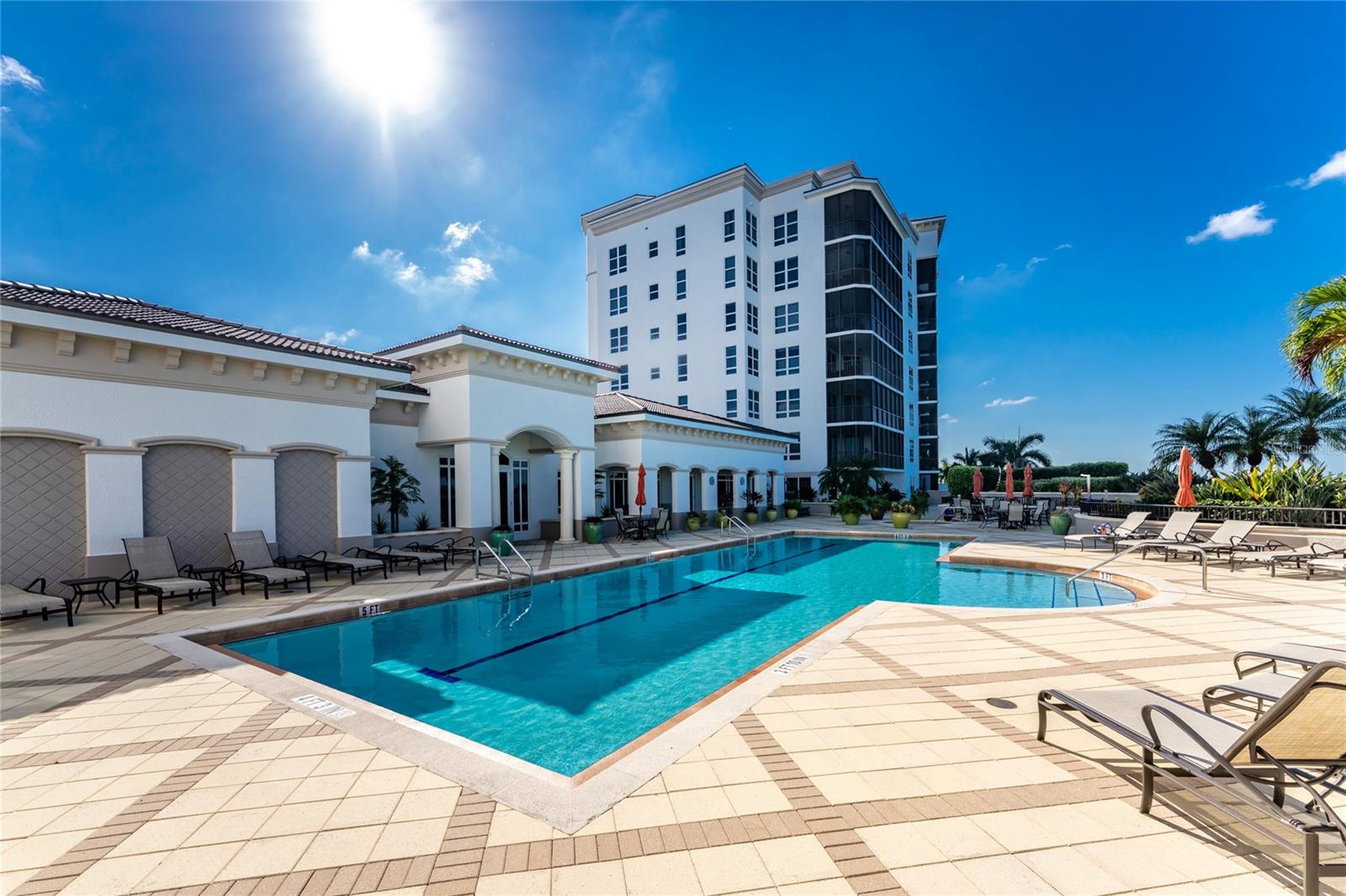 Image 42 of 61 For 3329 Sunset Key Cir 301