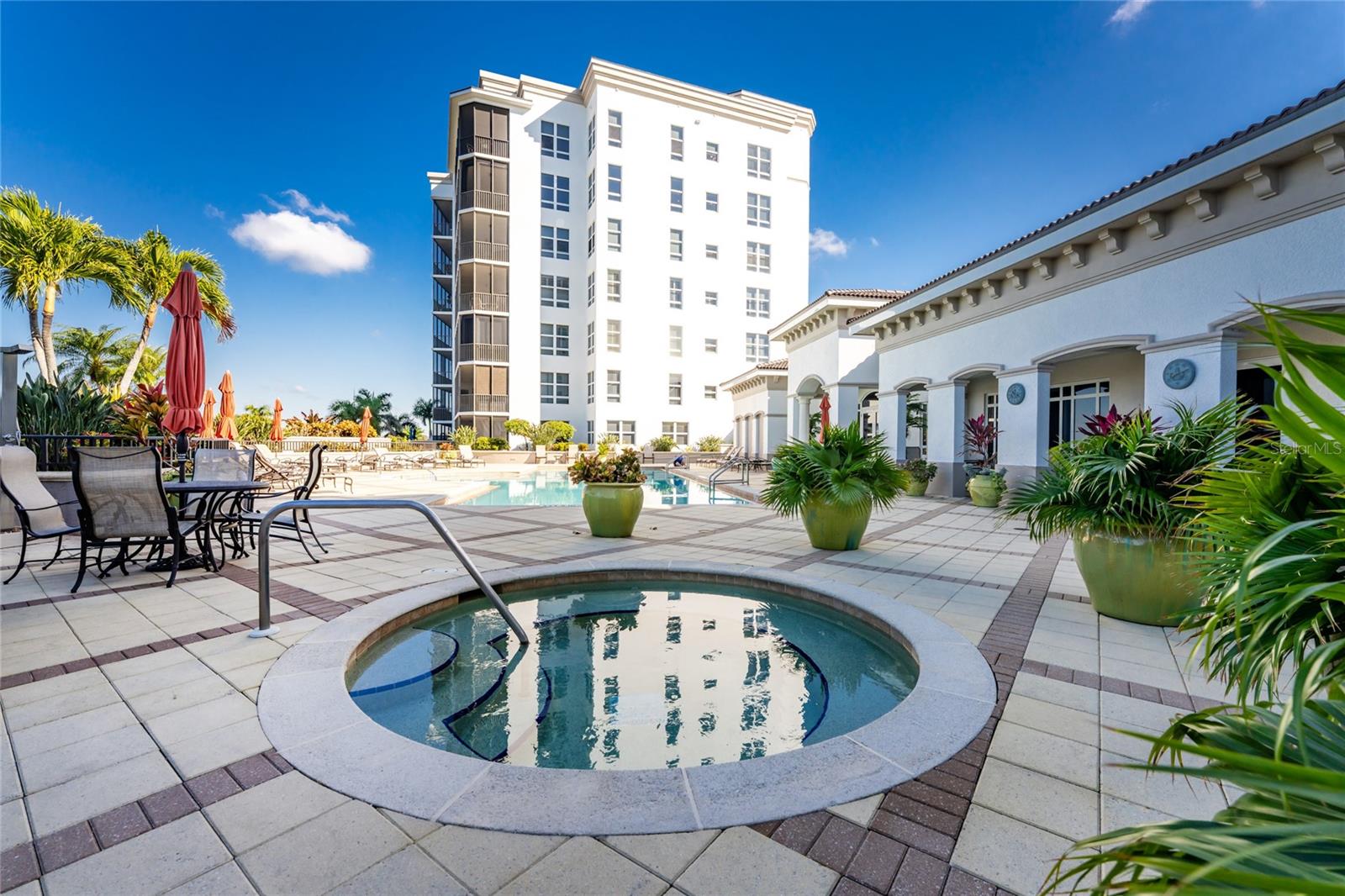 Image 44 of 61 For 3329 Sunset Key Cir 301