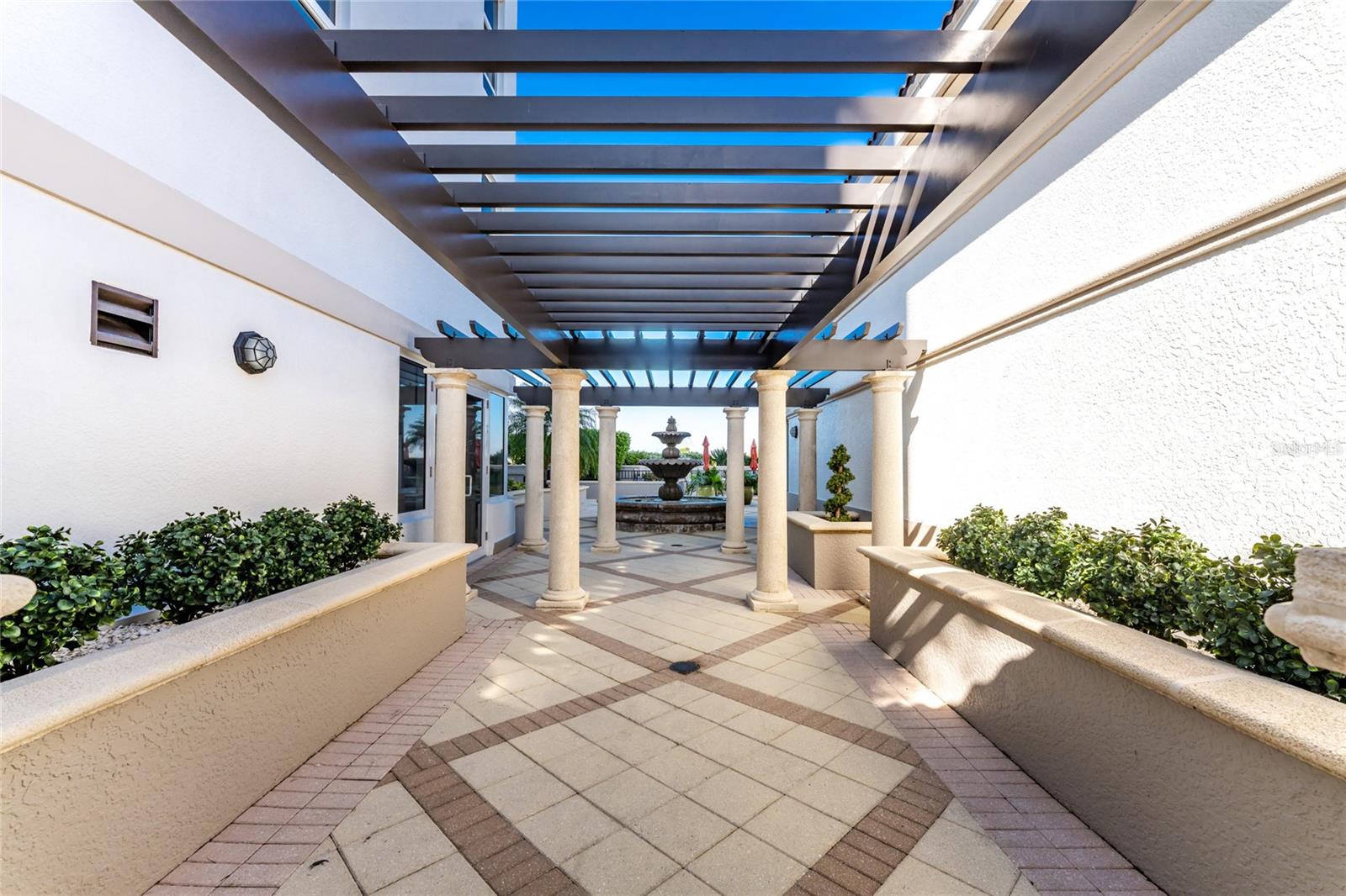 Image 47 of 61 For 3329 Sunset Key Cir 301