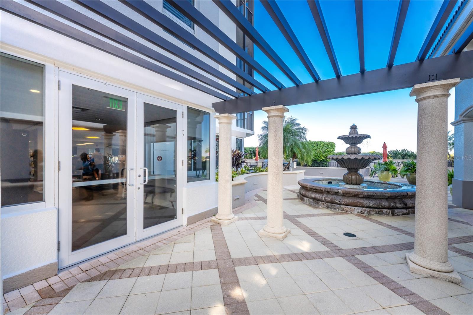 Image 49 of 61 For 3329 Sunset Key Cir 301