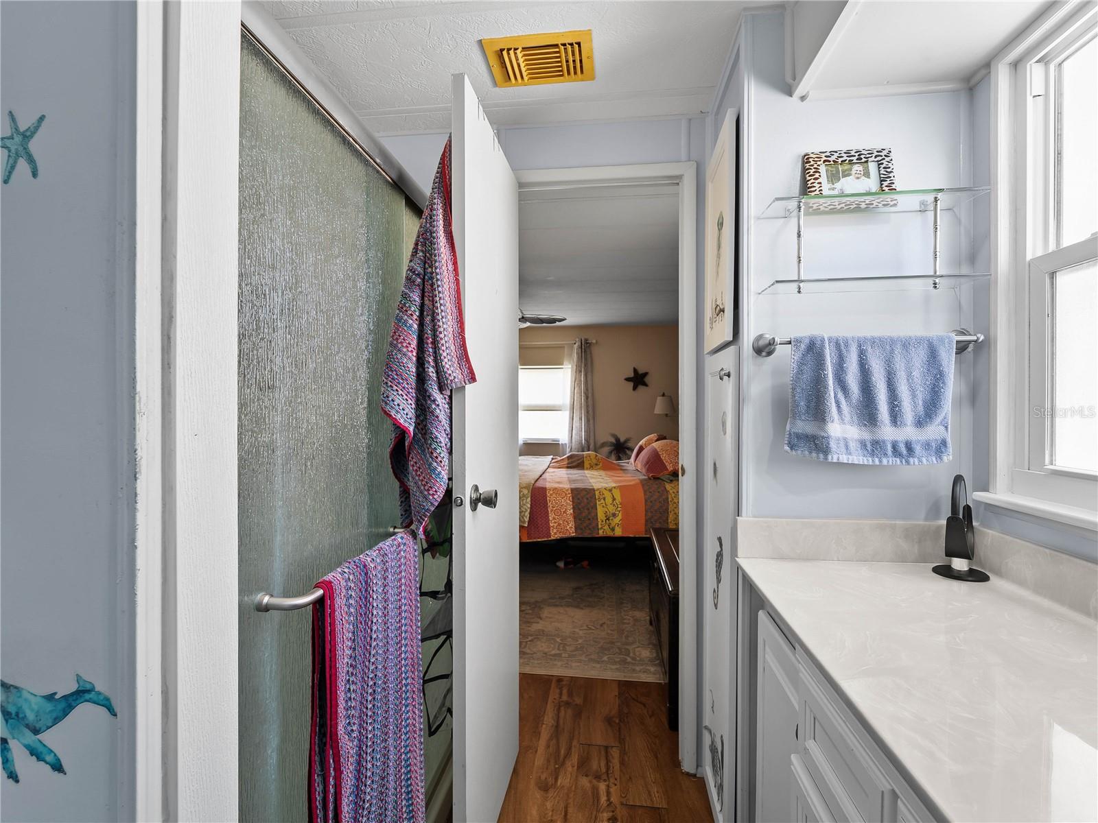 Image 15 of 42 For 154 Rarotonga Road