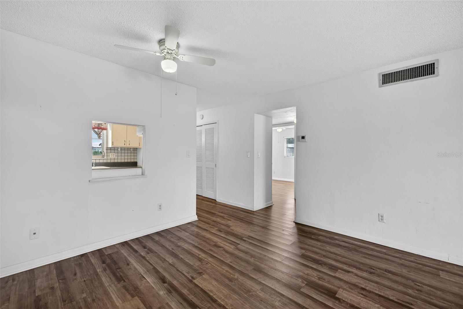 Image 10 of 35 For 2207 Croton Court 0