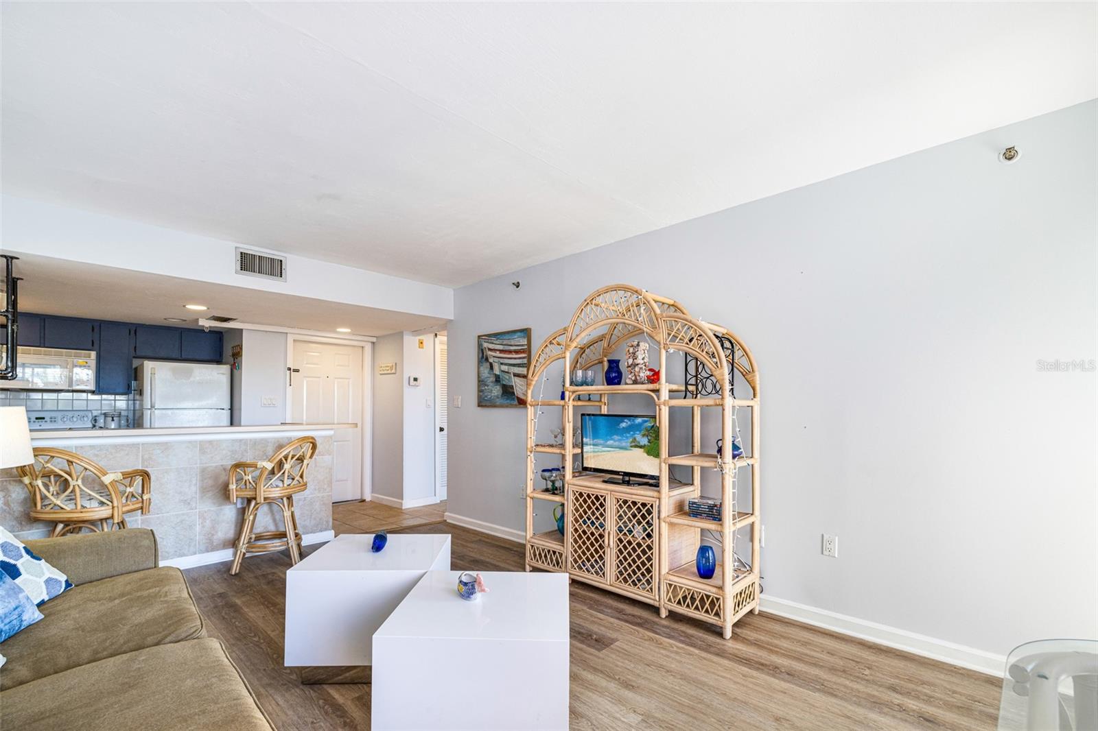 Image 10 of 26 For 3160 Matecumbe Key Road 221