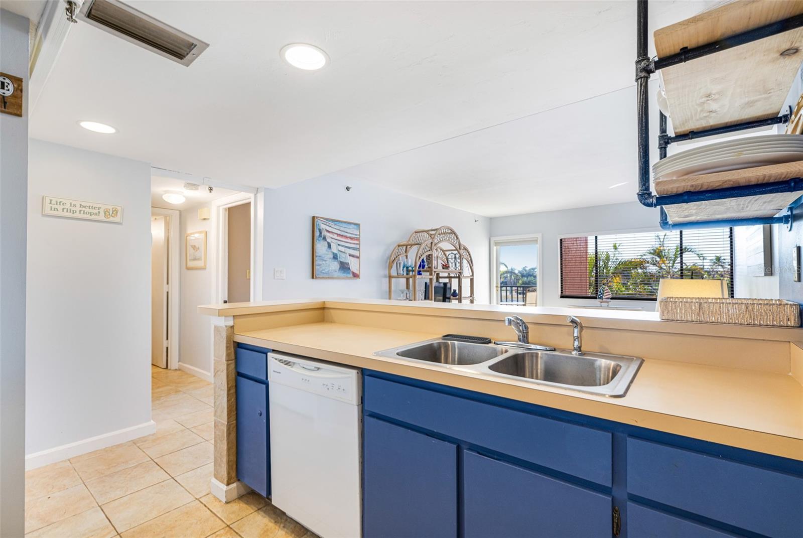 Image 13 of 26 For 3160 Matecumbe Key Road 221