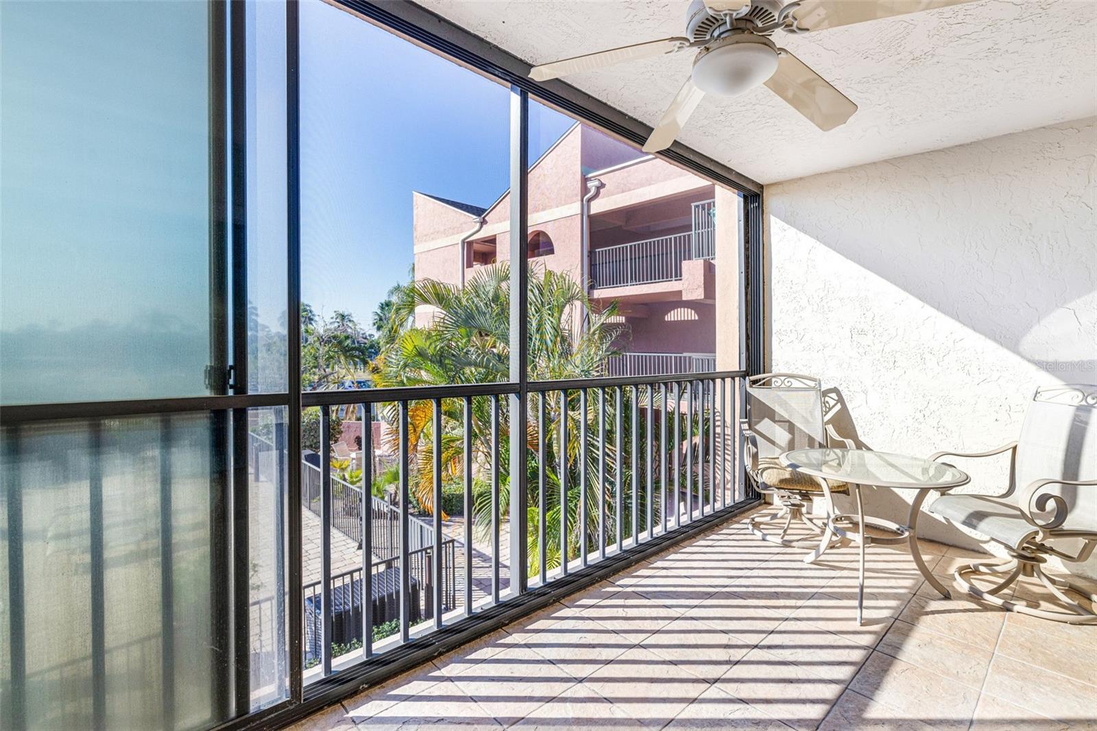 Image 20 of 26 For 3160 Matecumbe Key Road 221