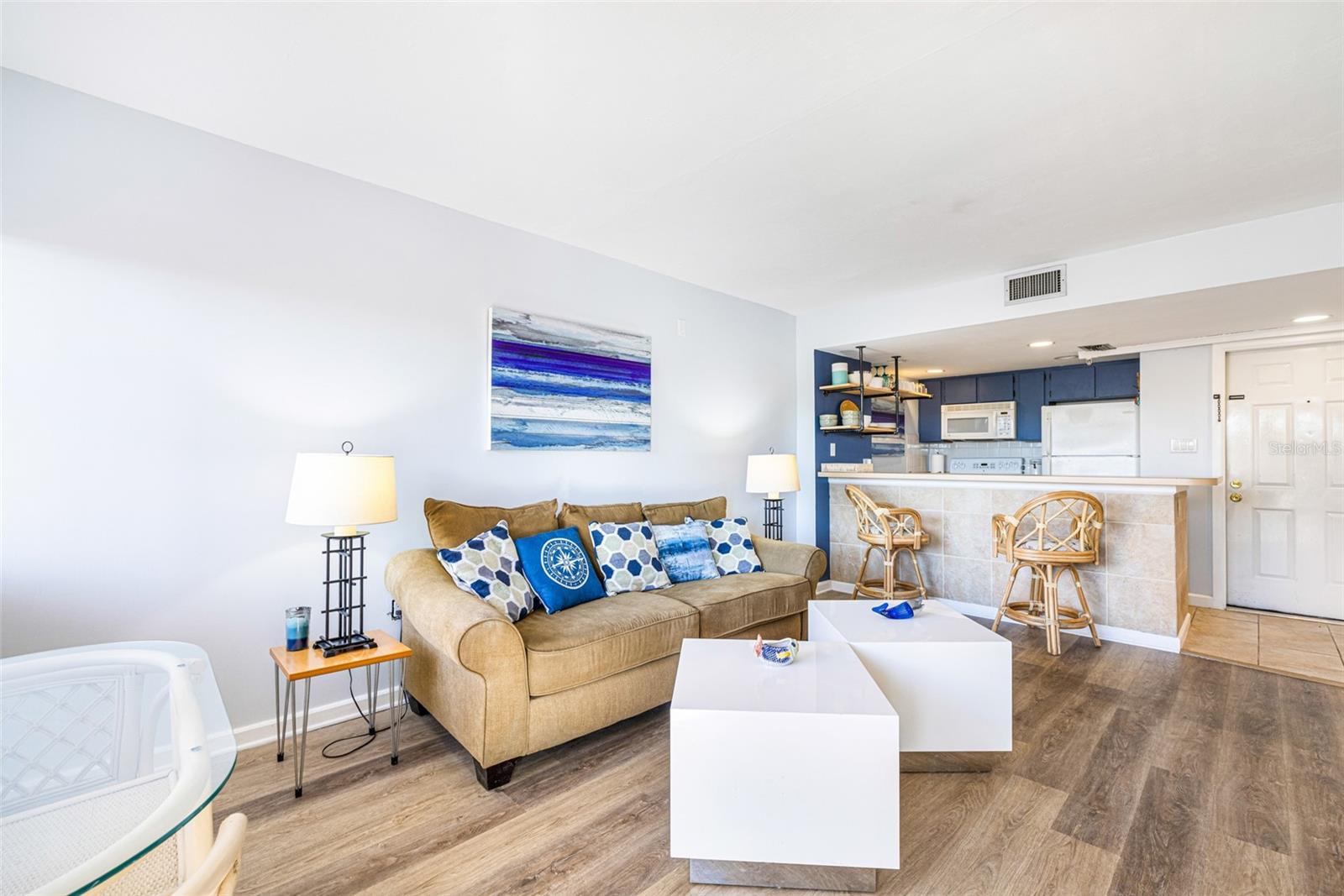 Image 9 of 26 For 3160 Matecumbe Key Road 221