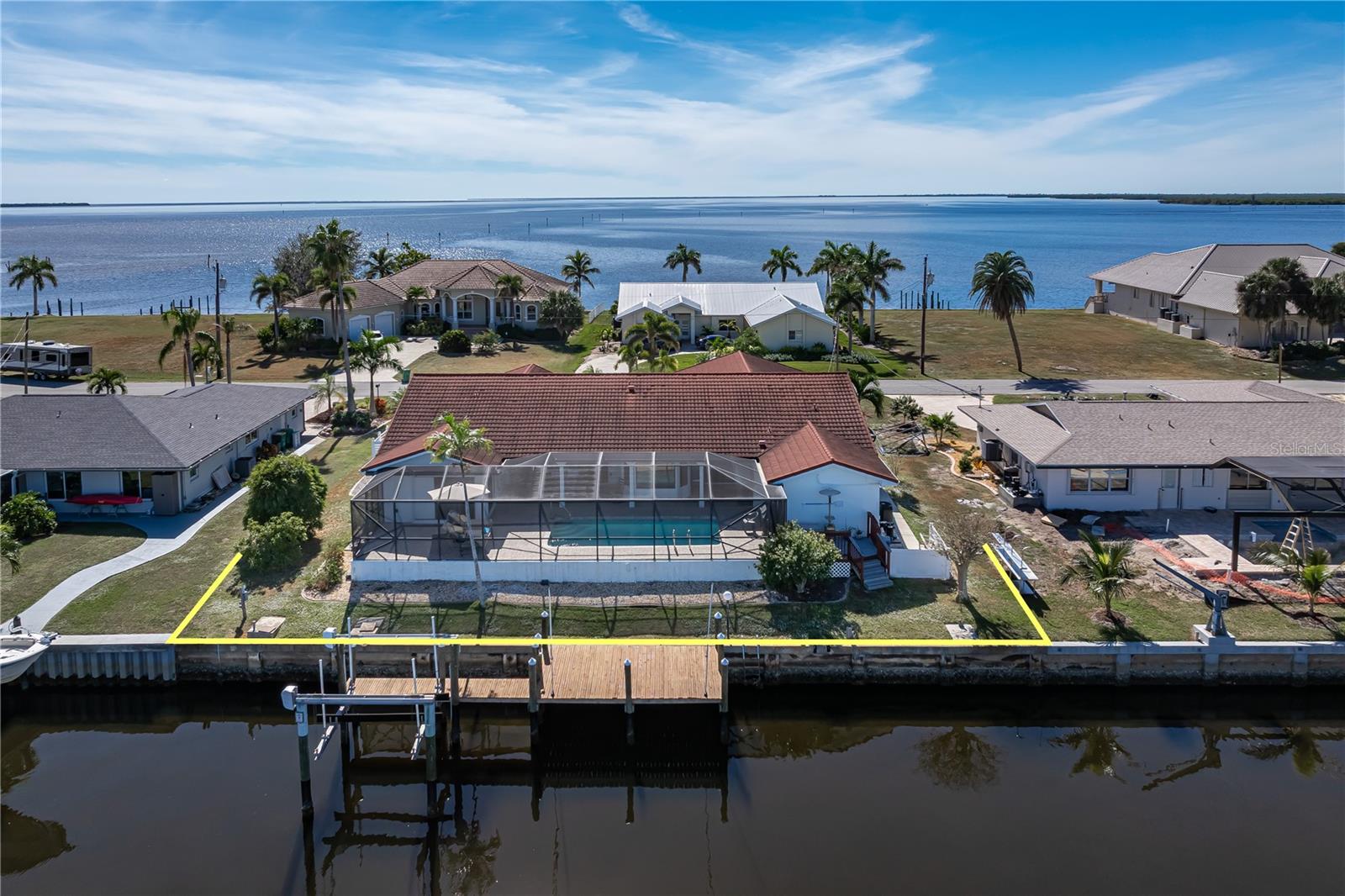 Image 12 of 84 For 136 Creek Drive Se