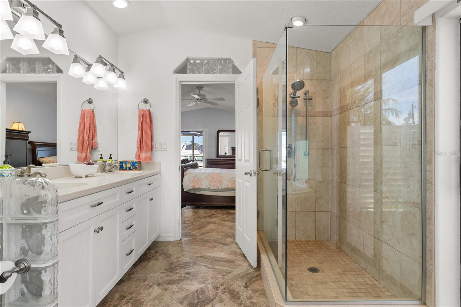 Image 40 of 84 For 136 Creek Drive Se