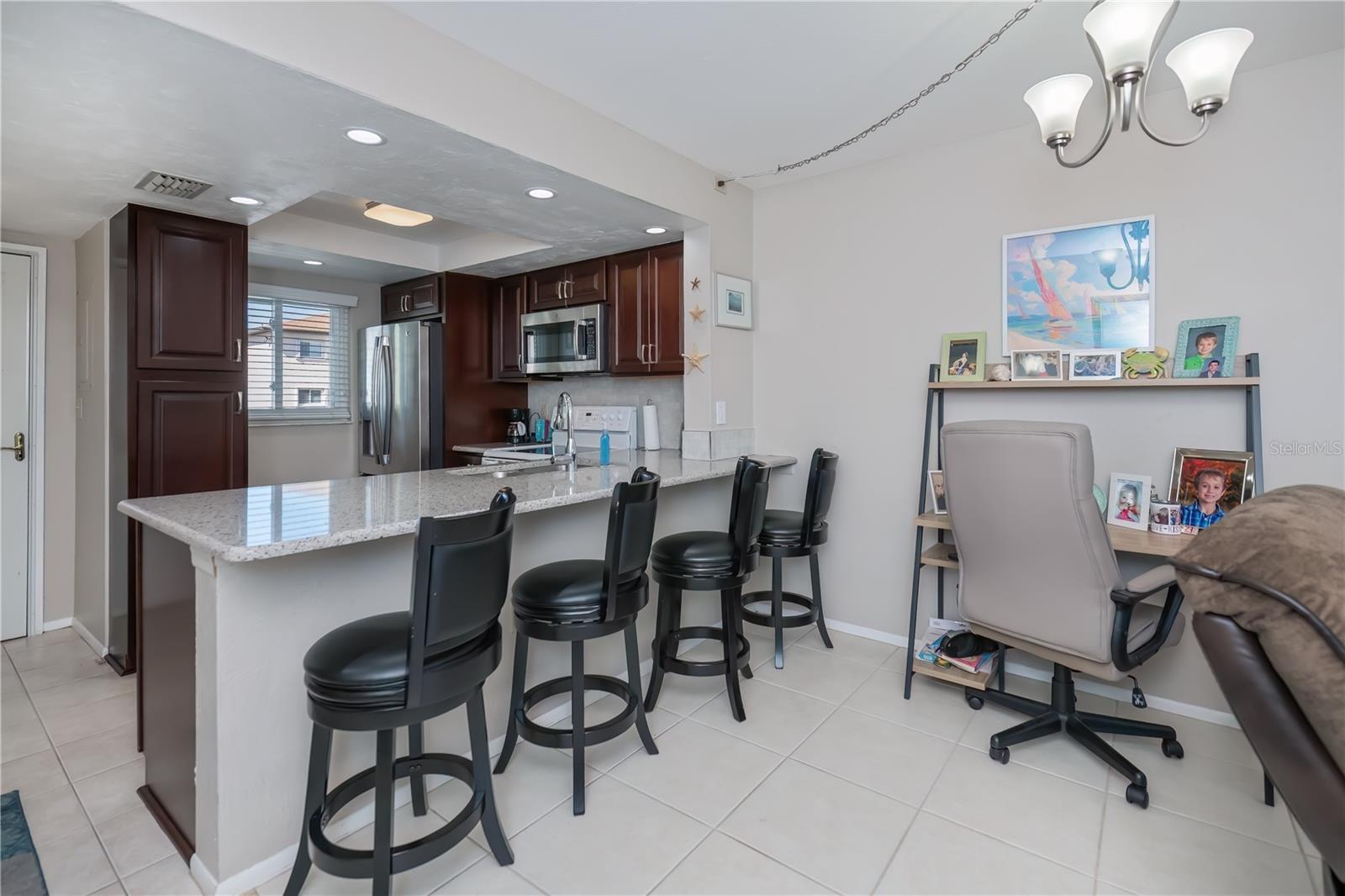 Listing photo id 1 for 25275 Rampart Boulevard 1802