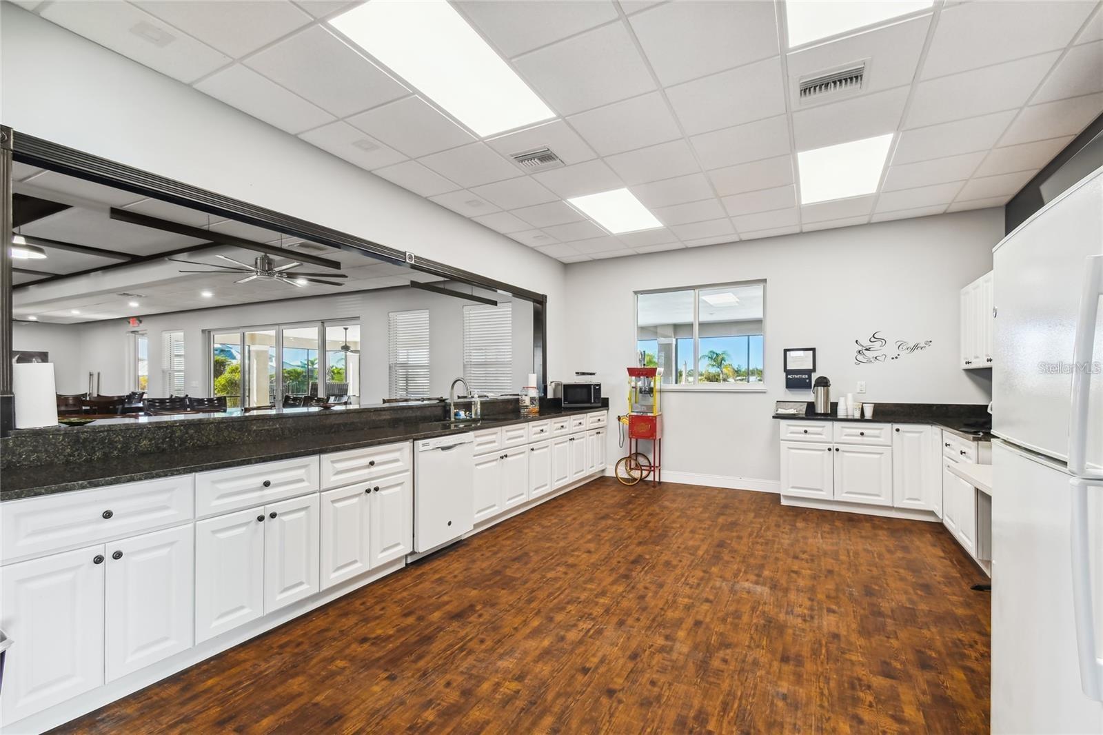 Image 20 of 29 For 8139 Sand Crane Circle