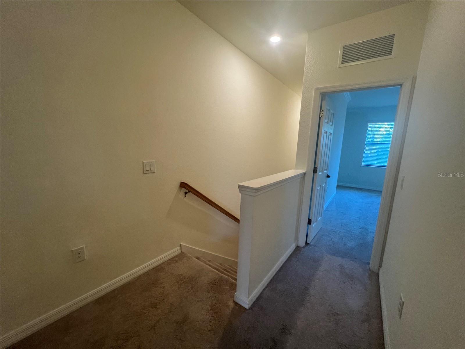 Image 18 of 53 For 20312 Lagente Circle