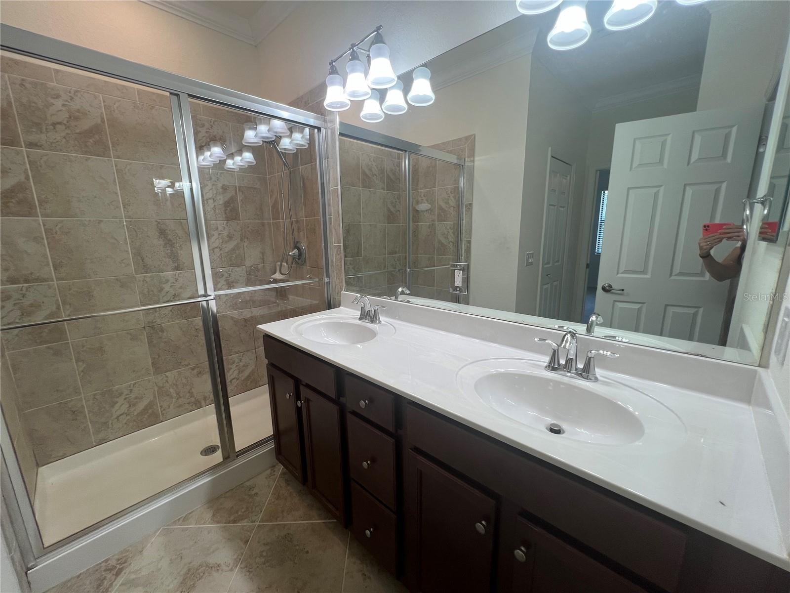 Image 22 of 53 For 20312 Lagente Circle