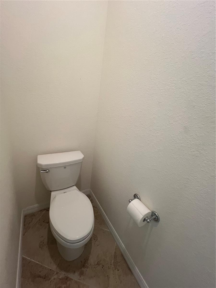 Image 24 of 53 For 20312 Lagente Circle