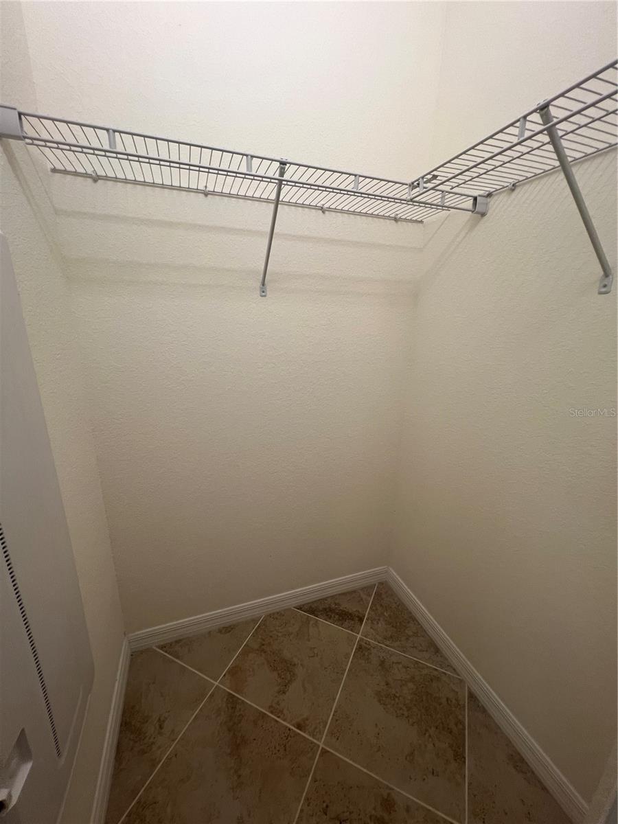 Image 25 of 53 For 20312 Lagente Circle