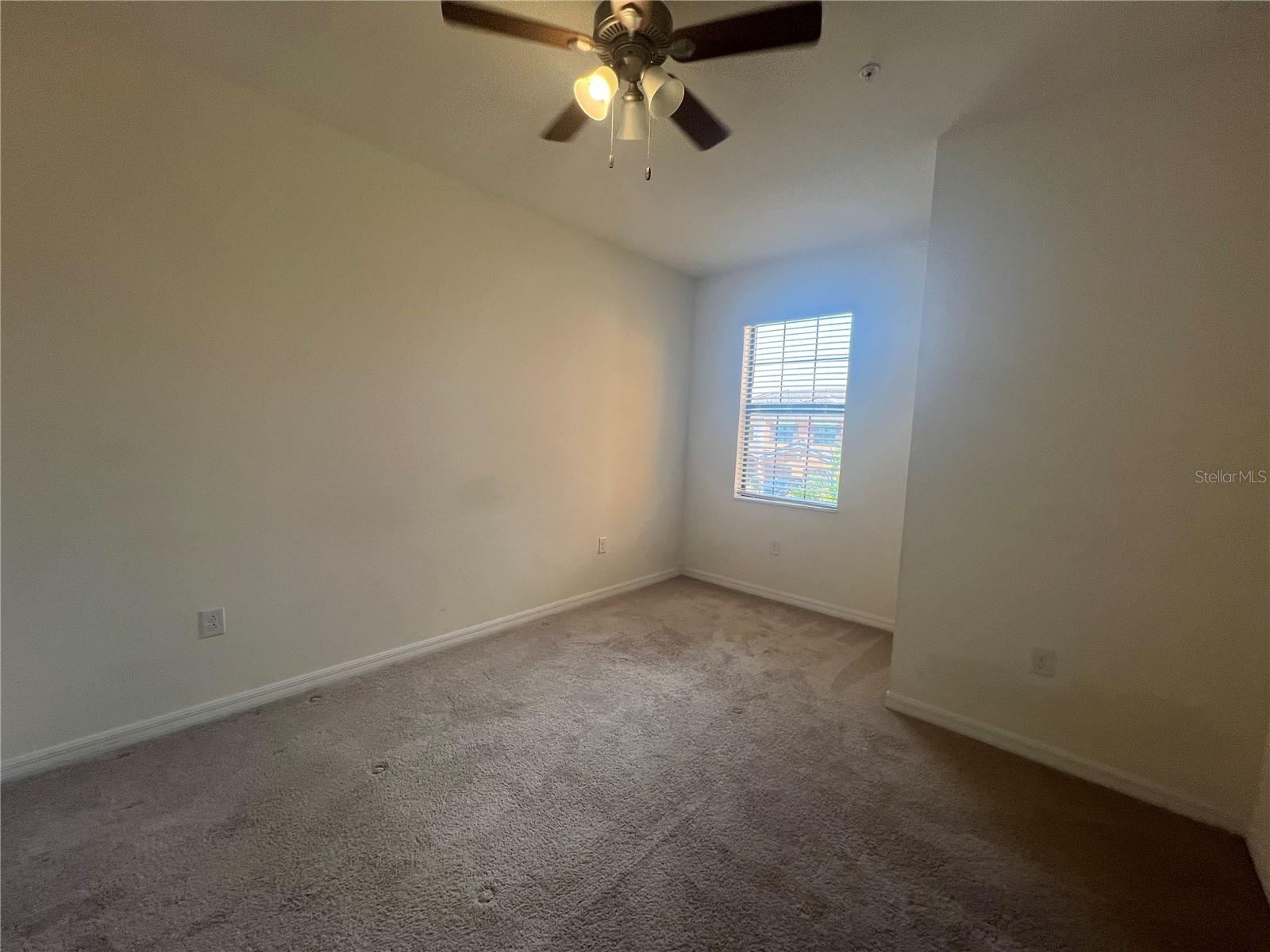 Image 29 of 53 For 20312 Lagente Circle