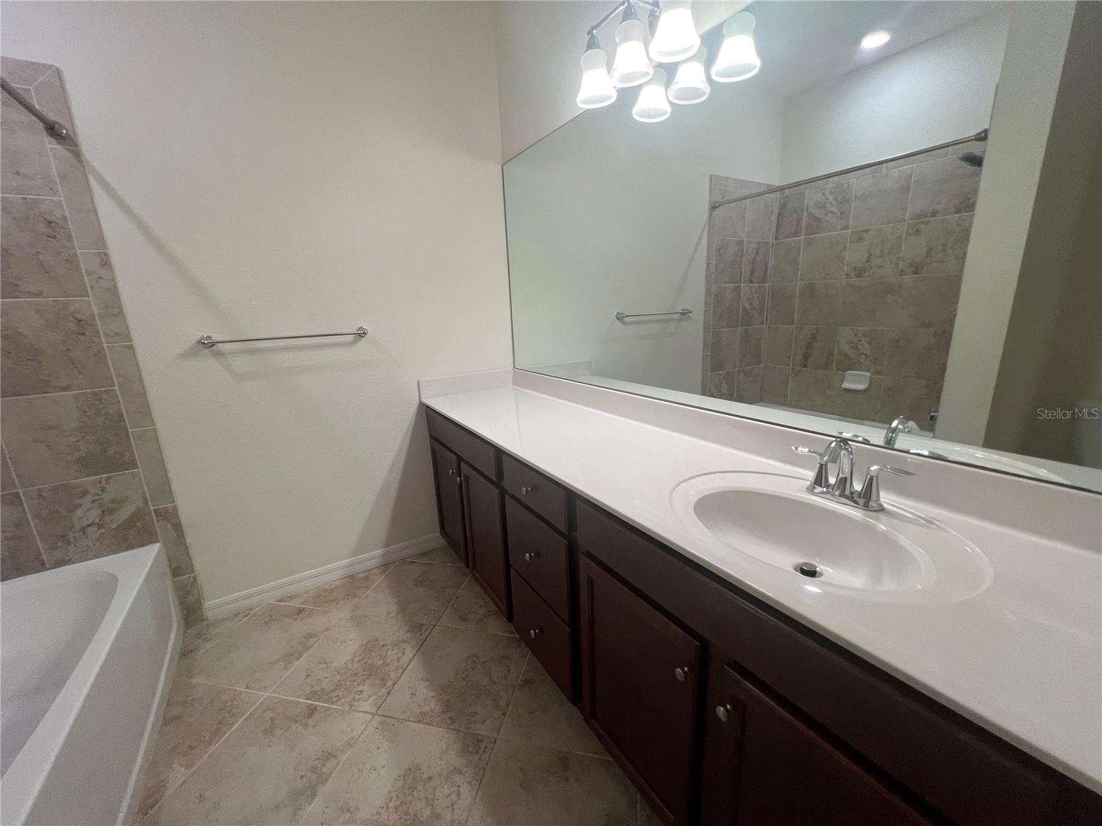 Image 32 of 53 For 20312 Lagente Circle