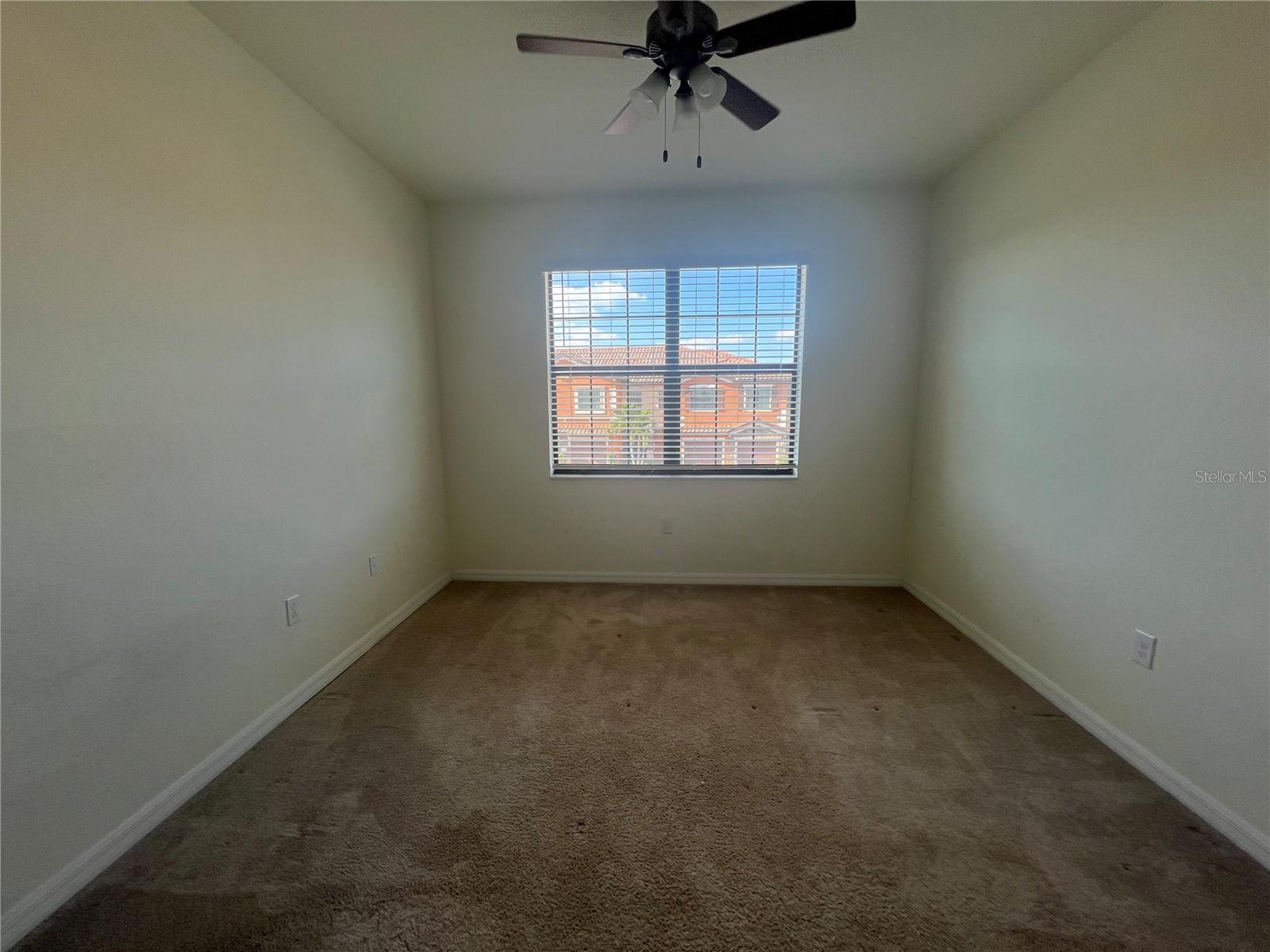 Image 34 of 53 For 20312 Lagente Circle