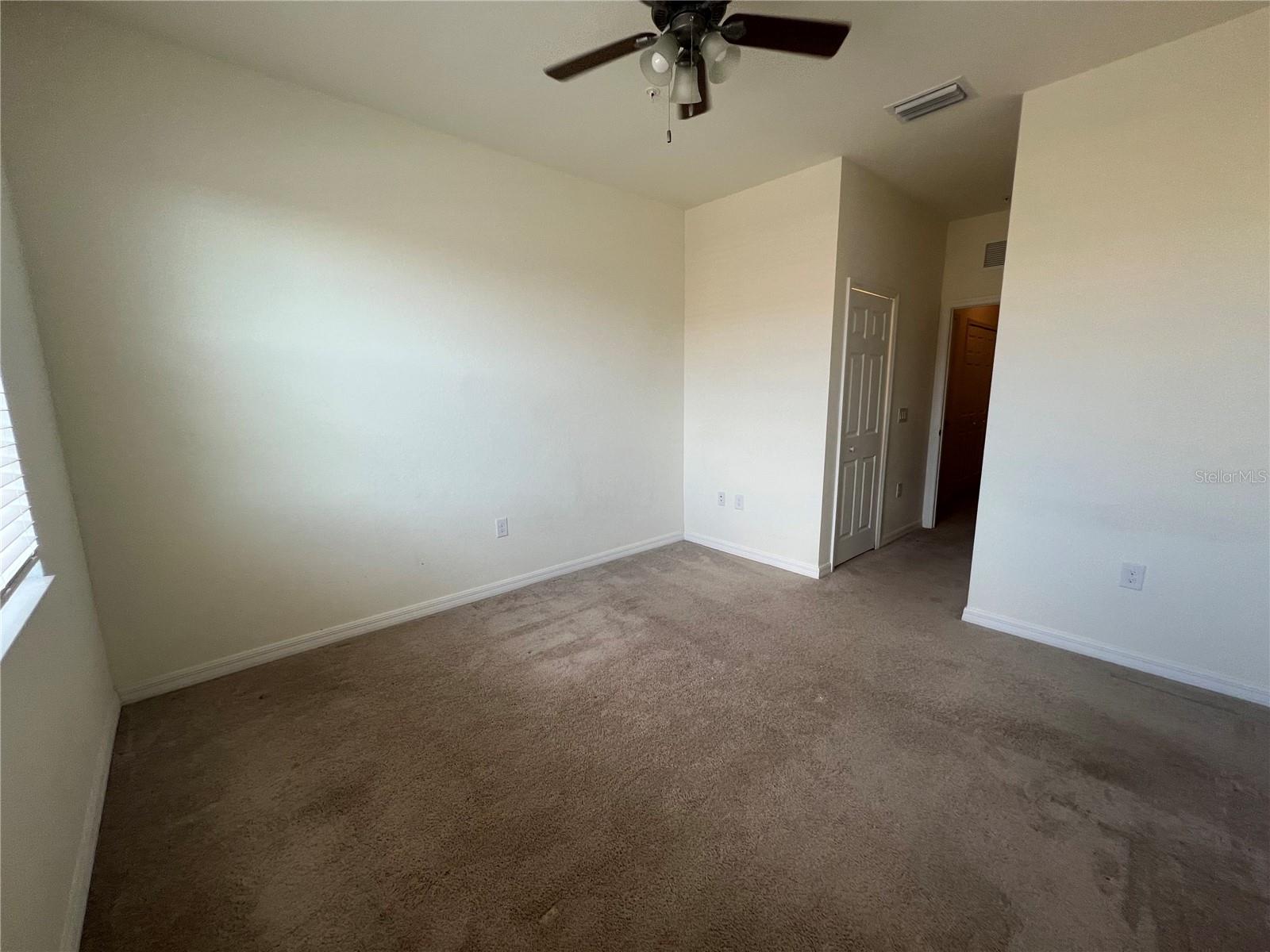 Image 36 of 53 For 20312 Lagente Circle