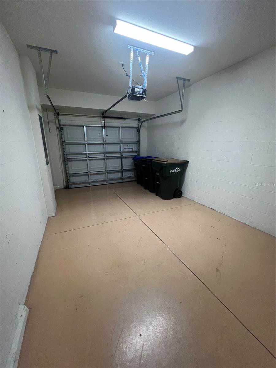 Image 38 of 53 For 20312 Lagente Circle