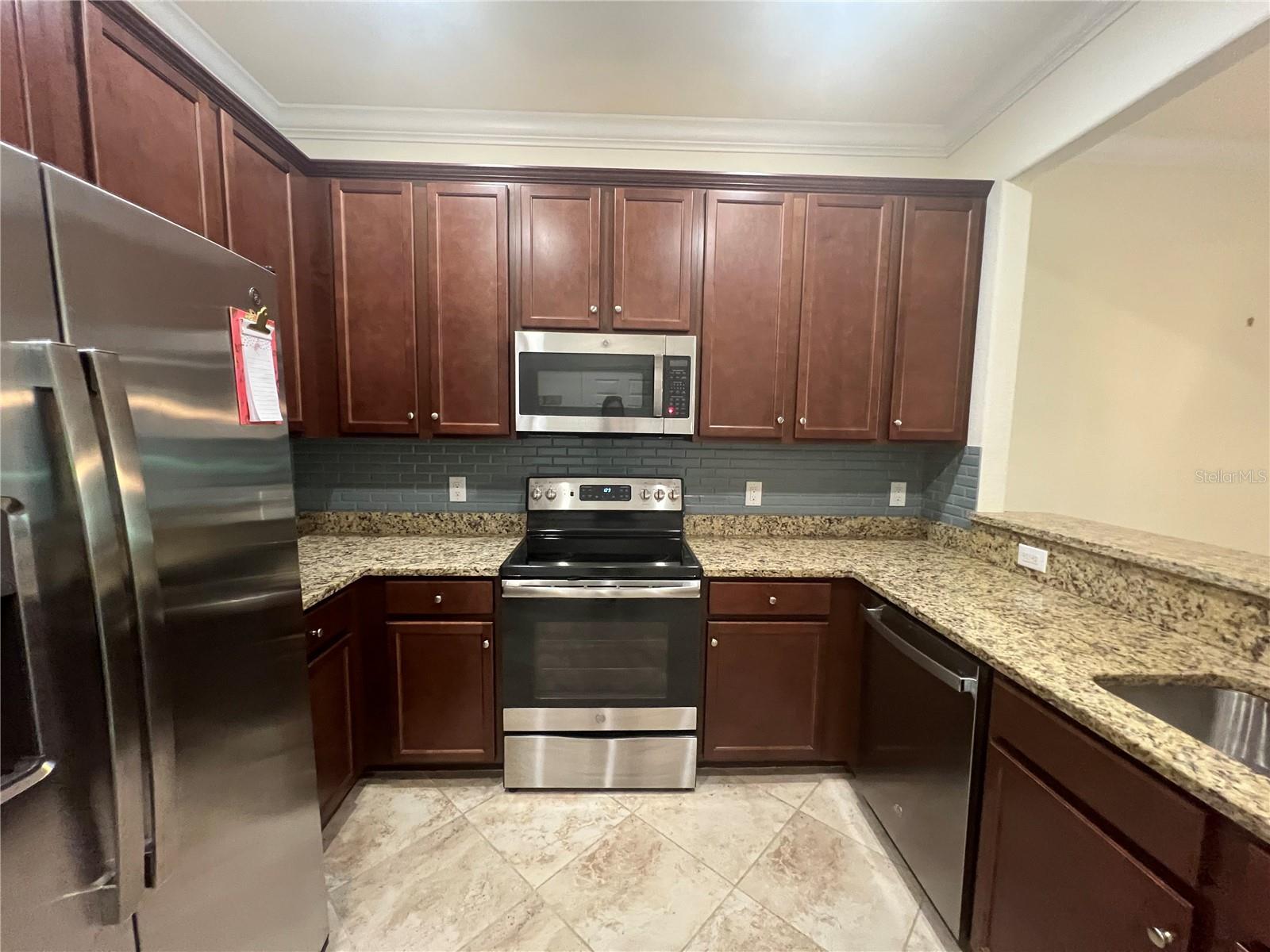 Image 7 of 53 For 20312 Lagente Circle