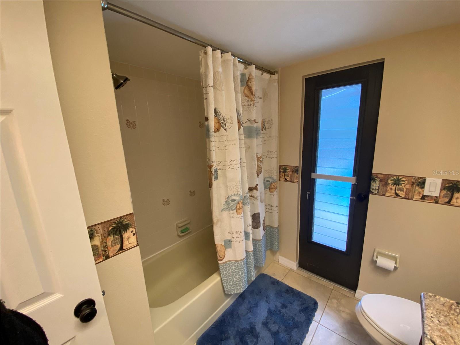 Image 25 of 30 For 18331 Yale Avenue