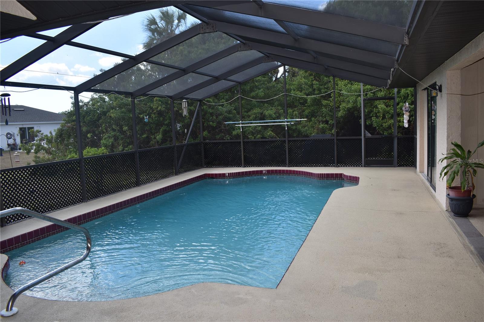 Image 29 of 30 For 18331 Yale Avenue