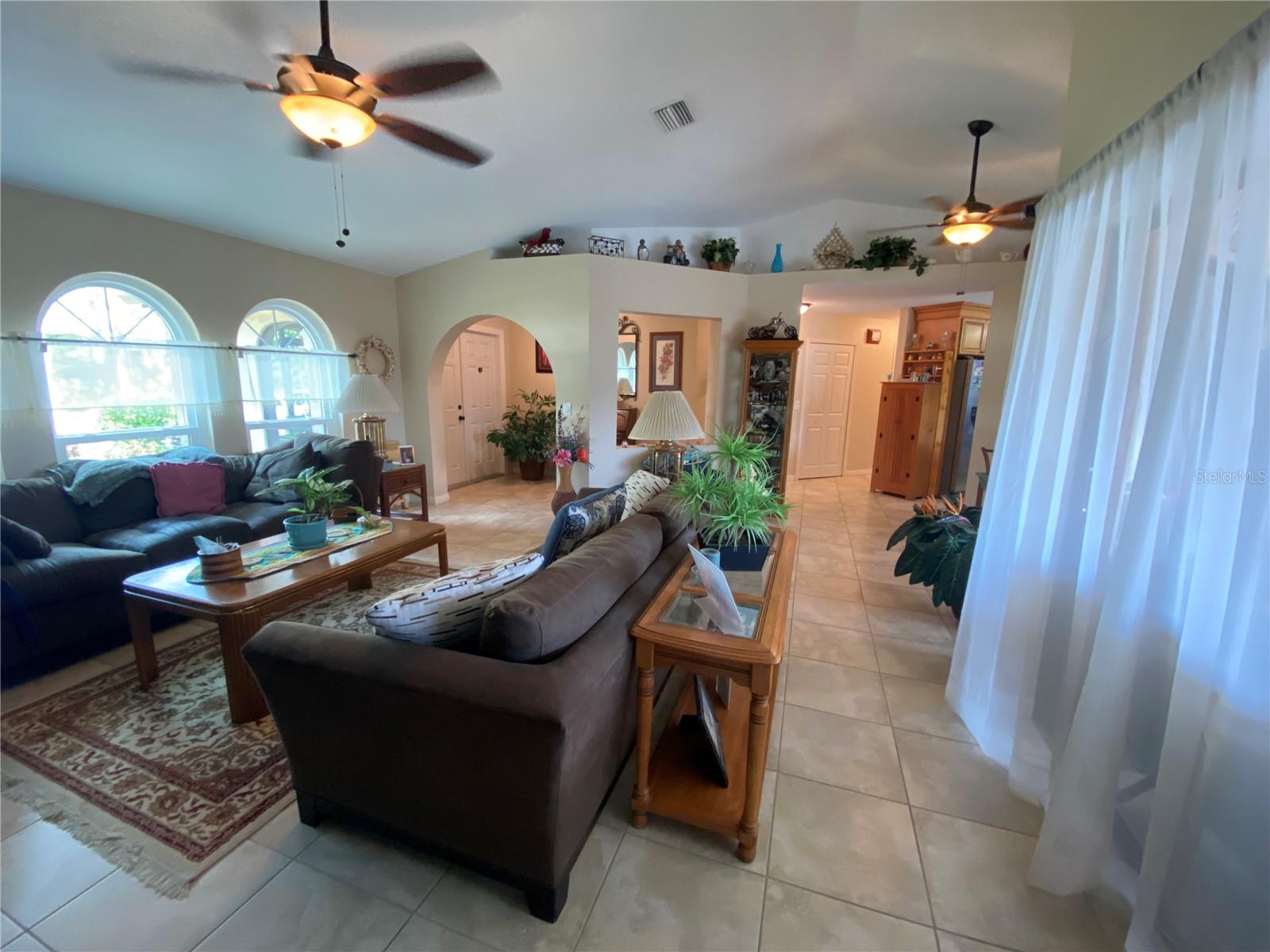 Image 9 of 30 For 18331 Yale Avenue