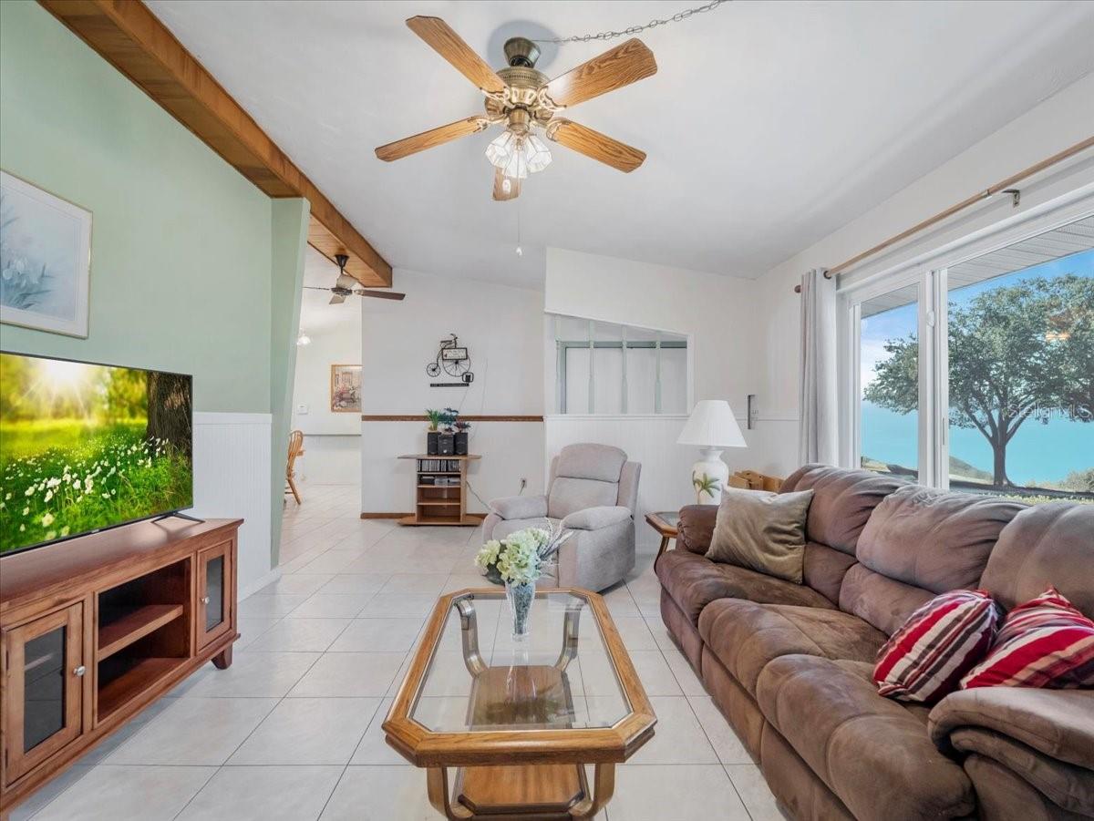 Image 13 of 45 For 151 Emmett Avenue Ne