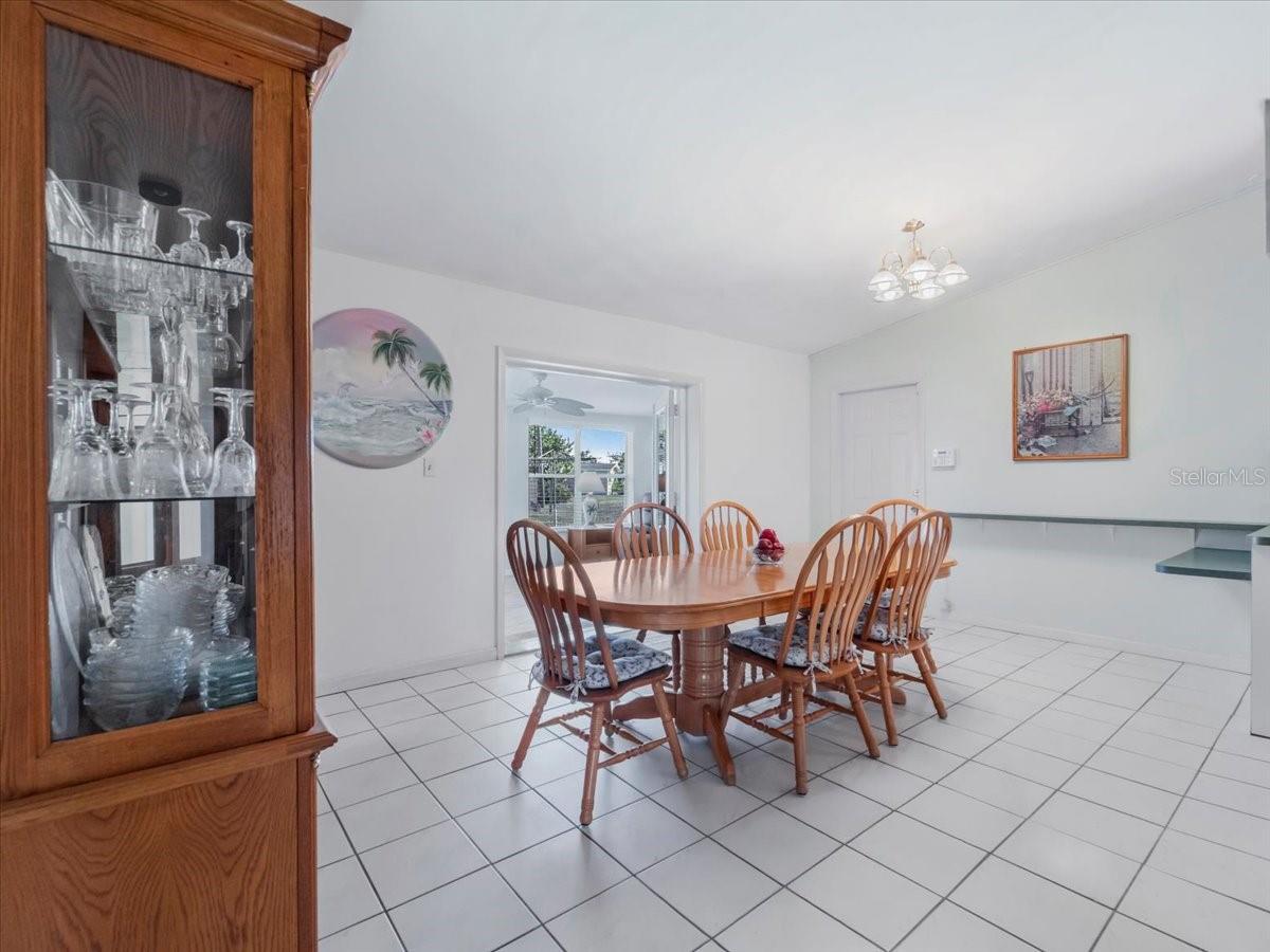 Image 15 of 45 For 151 Emmett Avenue Ne