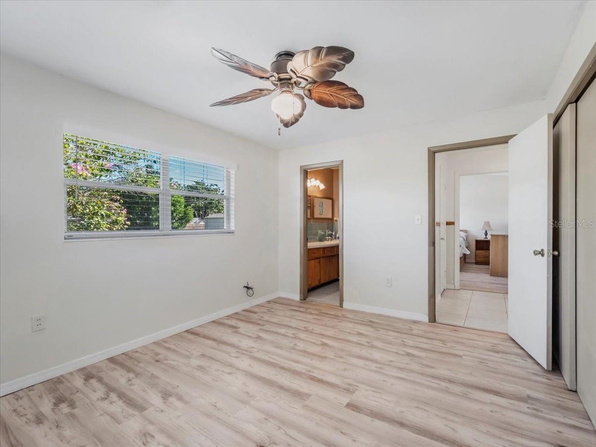 Image 27 of 45 For 151 Emmett Avenue Ne