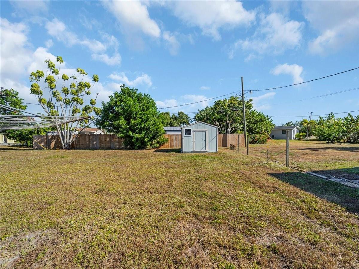 Image 7 of 45 For 151 Emmett Avenue Ne