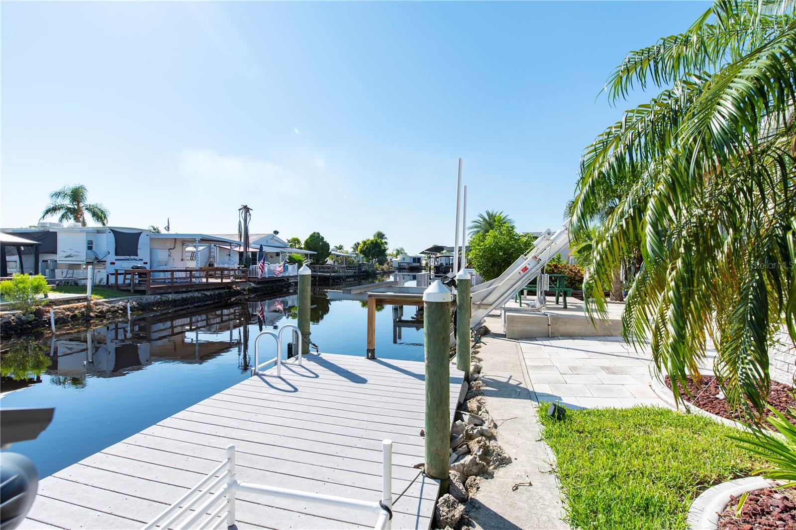 Image 12 of 28 For 15 Rotterdam Drive