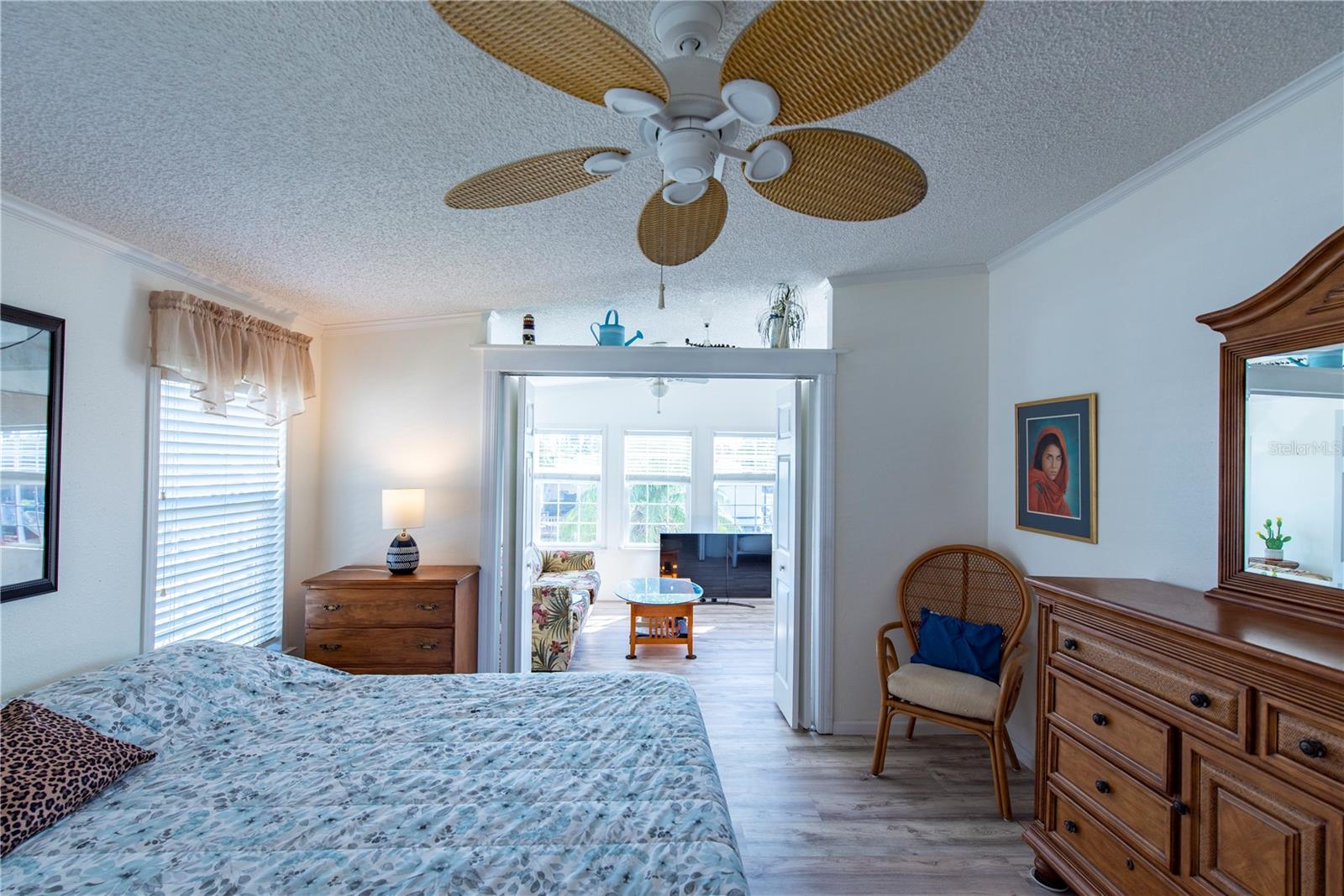 Image 8 of 28 For 15 Rotterdam Drive