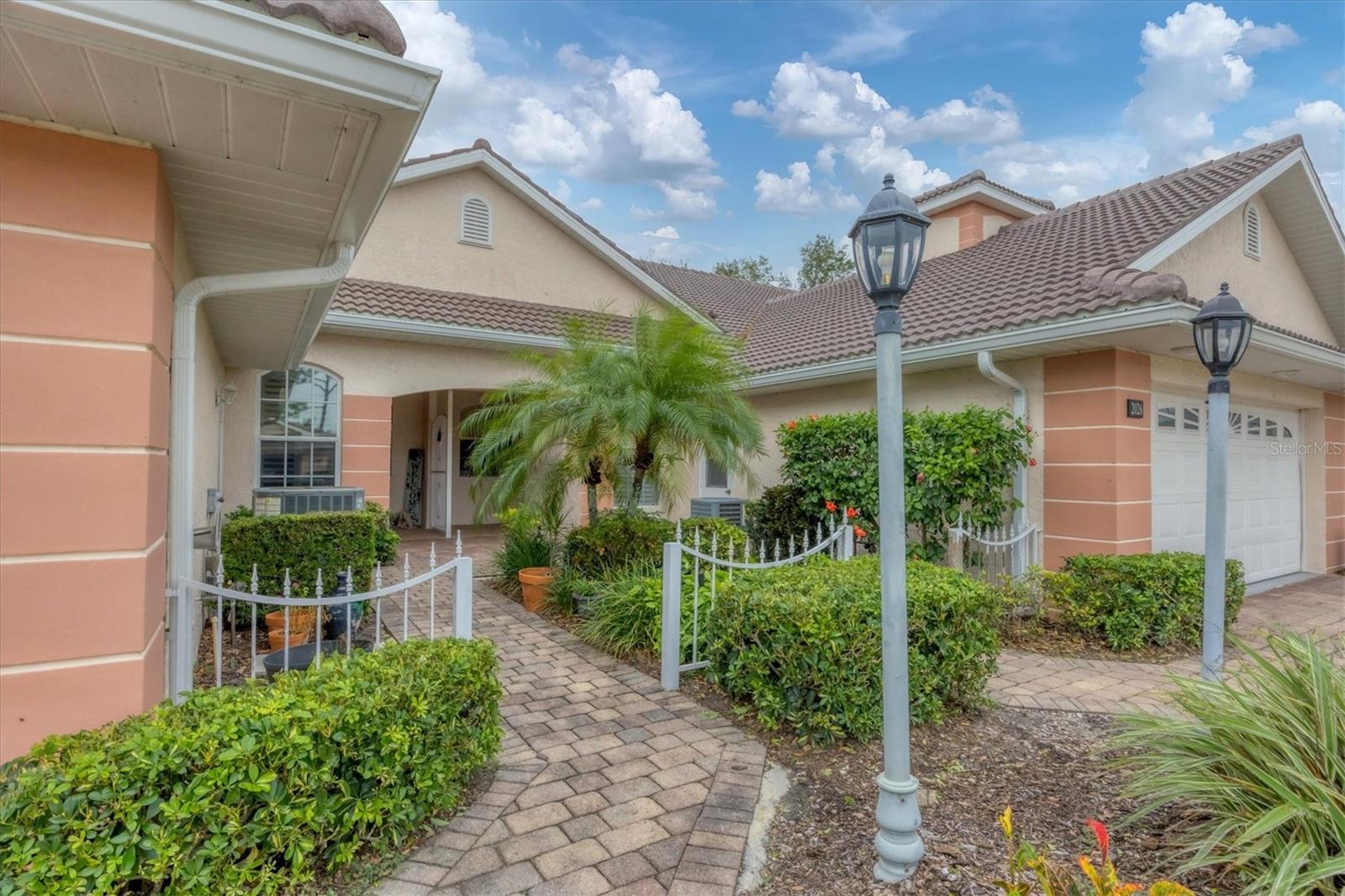 Image 4 of 43 For 2028 Lynx Run