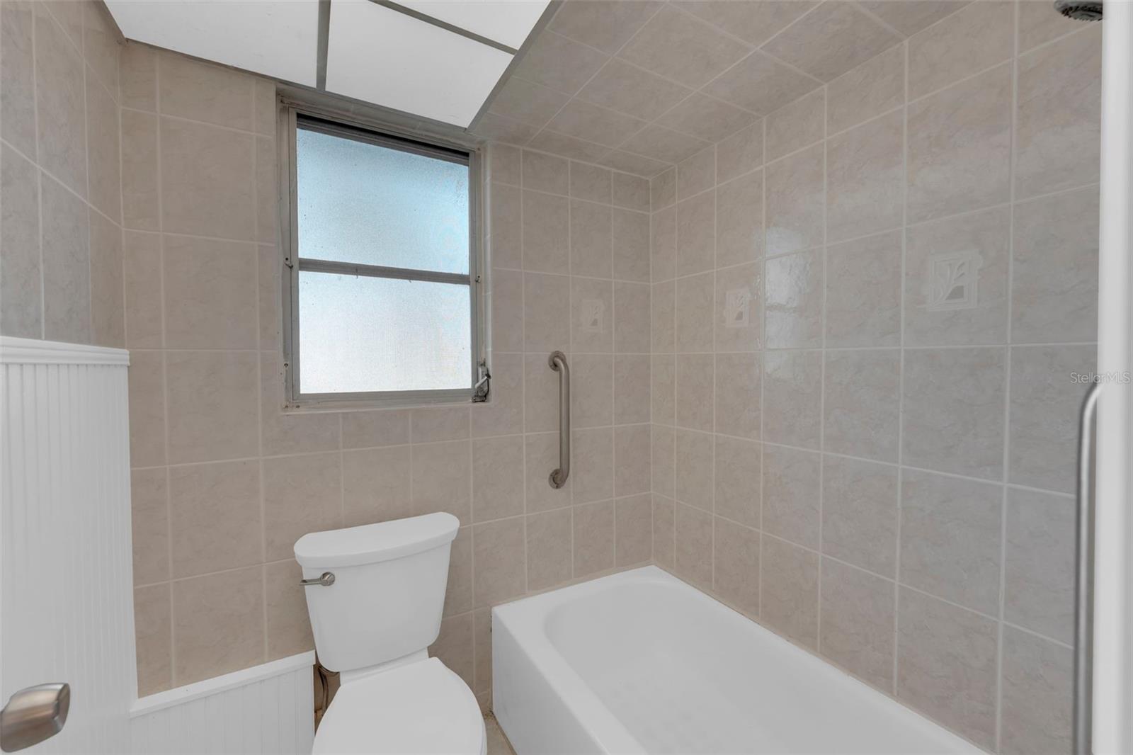 Image 27 of 48 For 1366 Sunrise Drive