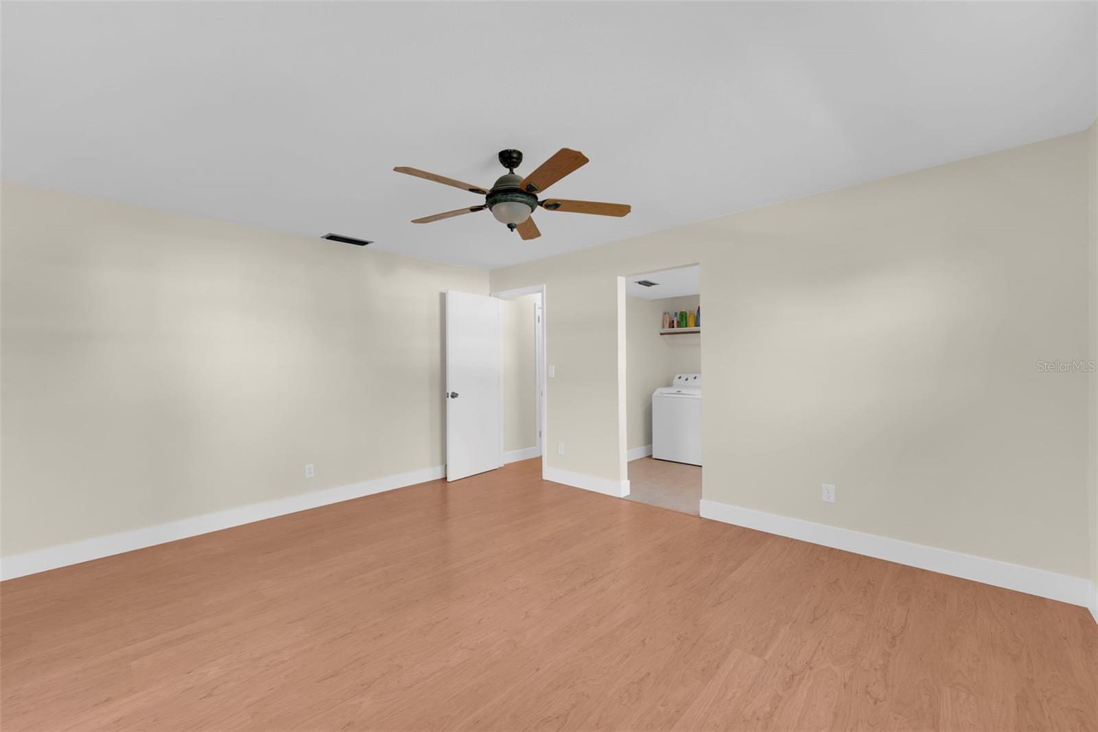 Image 29 of 48 For 1366 Sunrise Drive