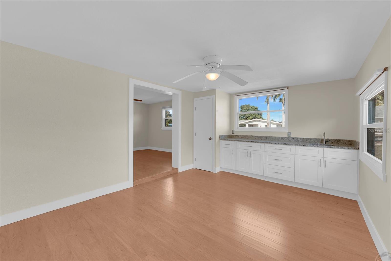 Image 31 of 48 For 1366 Sunrise Drive