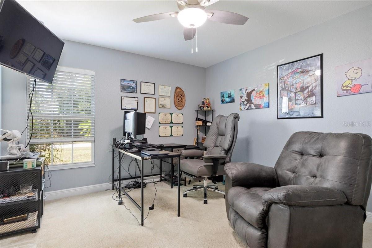 Image 21 of 37 For 3739 16th Avenue