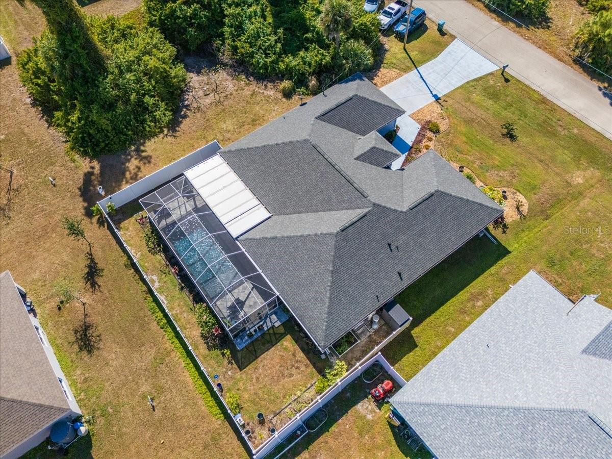 Image 35 of 37 For 3739 16th Avenue