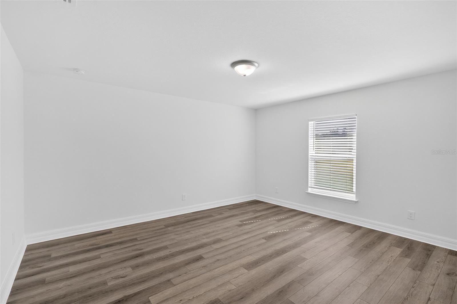 Image 4 of 9 For 2814 28th Avenue