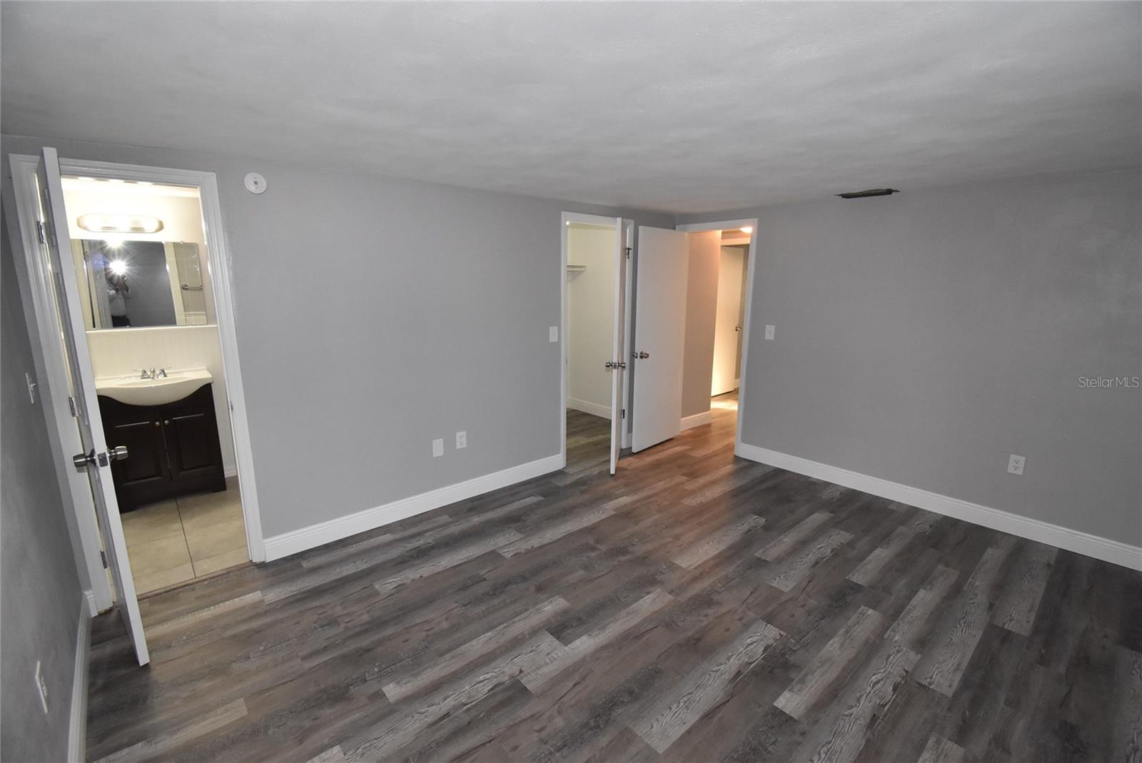 Image 11 of 25 For 7300 Embassy Boulevard