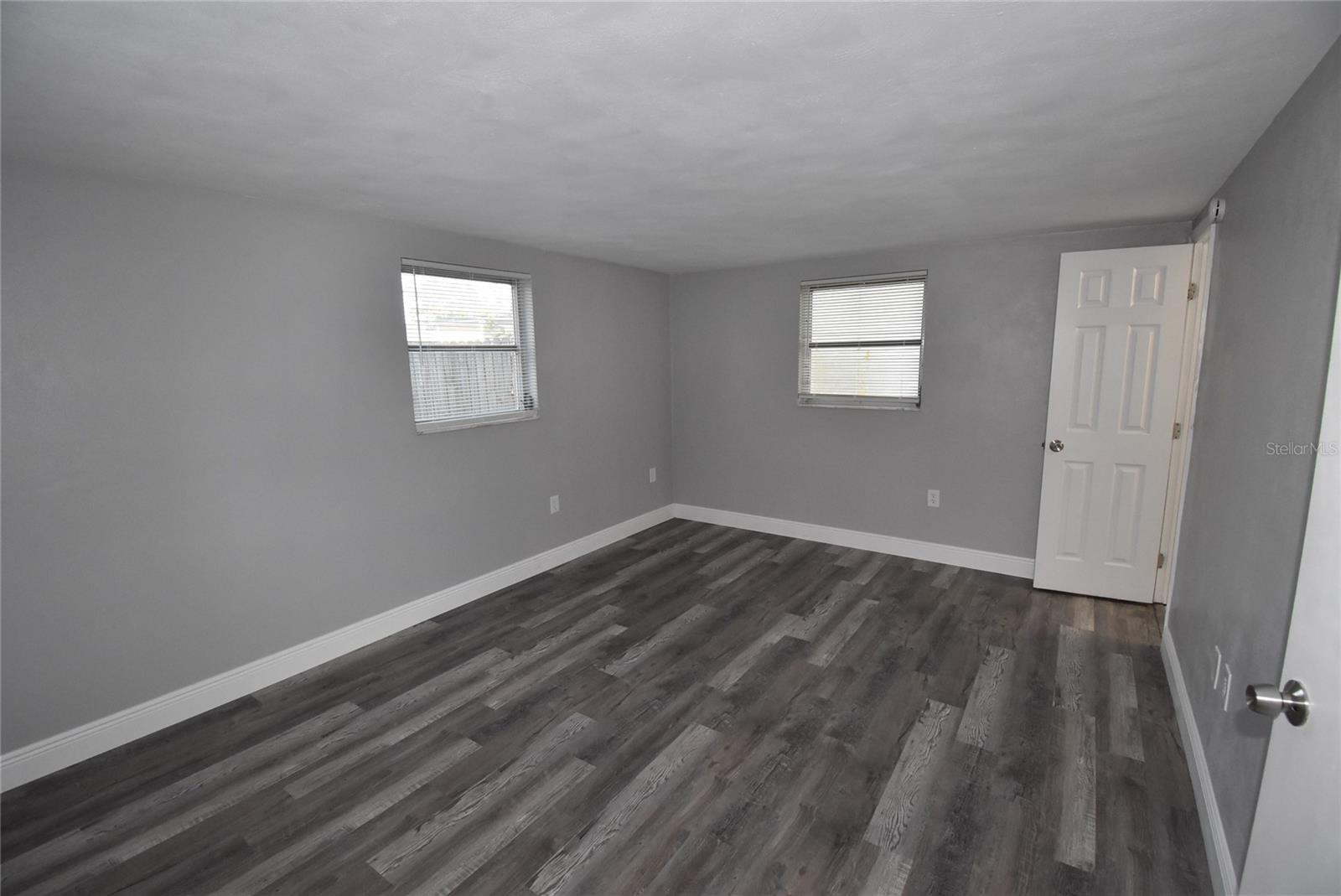 Image 8 of 25 For 7300 Embassy Boulevard