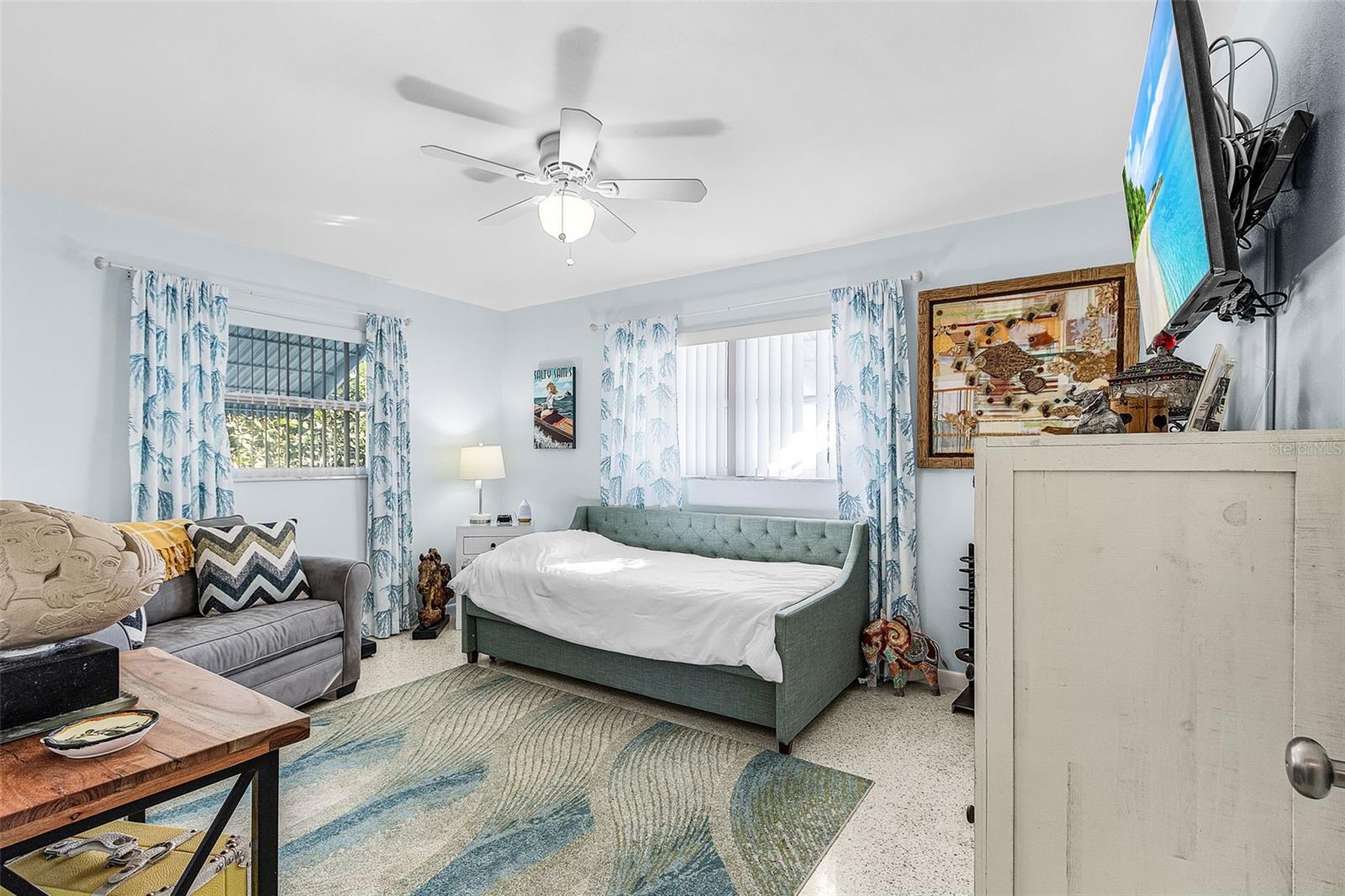 Image 22 of 34 For 3005 18th Avenue