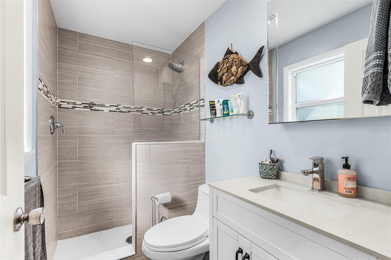 Image 24 of 34 For 3005 18th Avenue