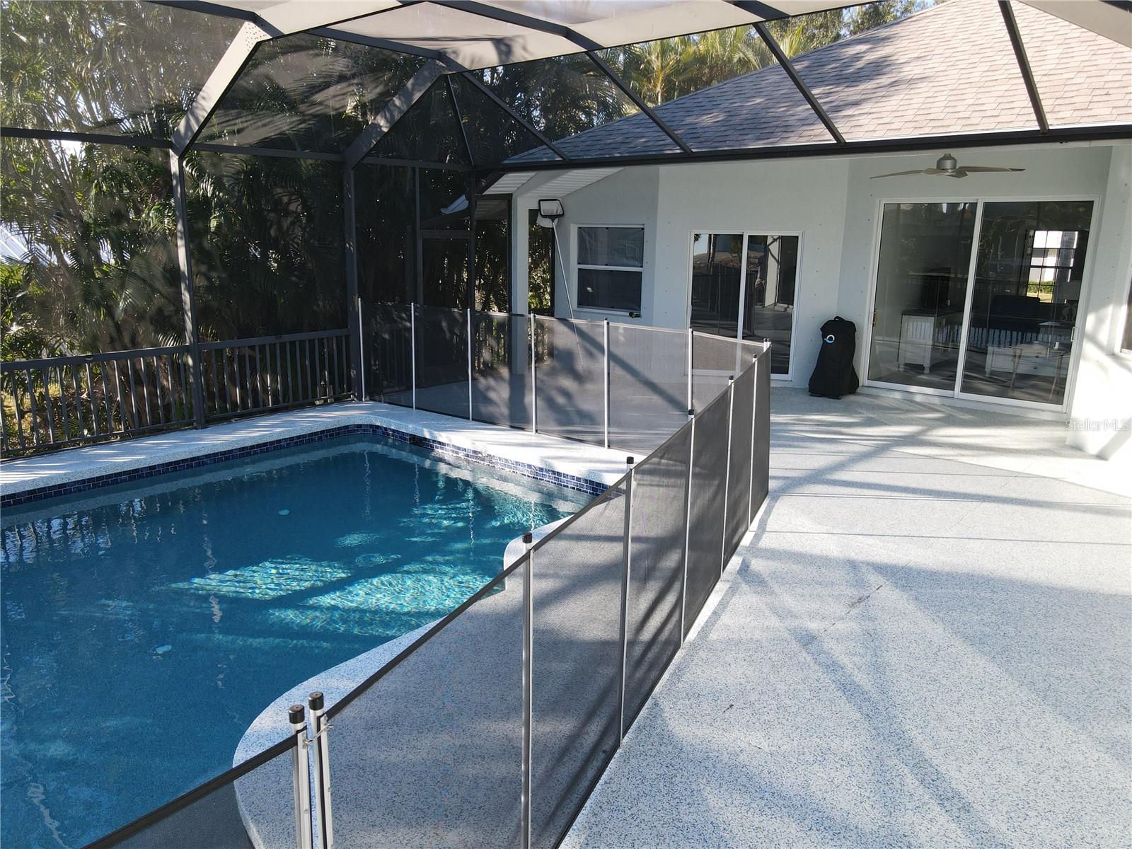 Image 42 of 45 For 193 Beeney Road Se